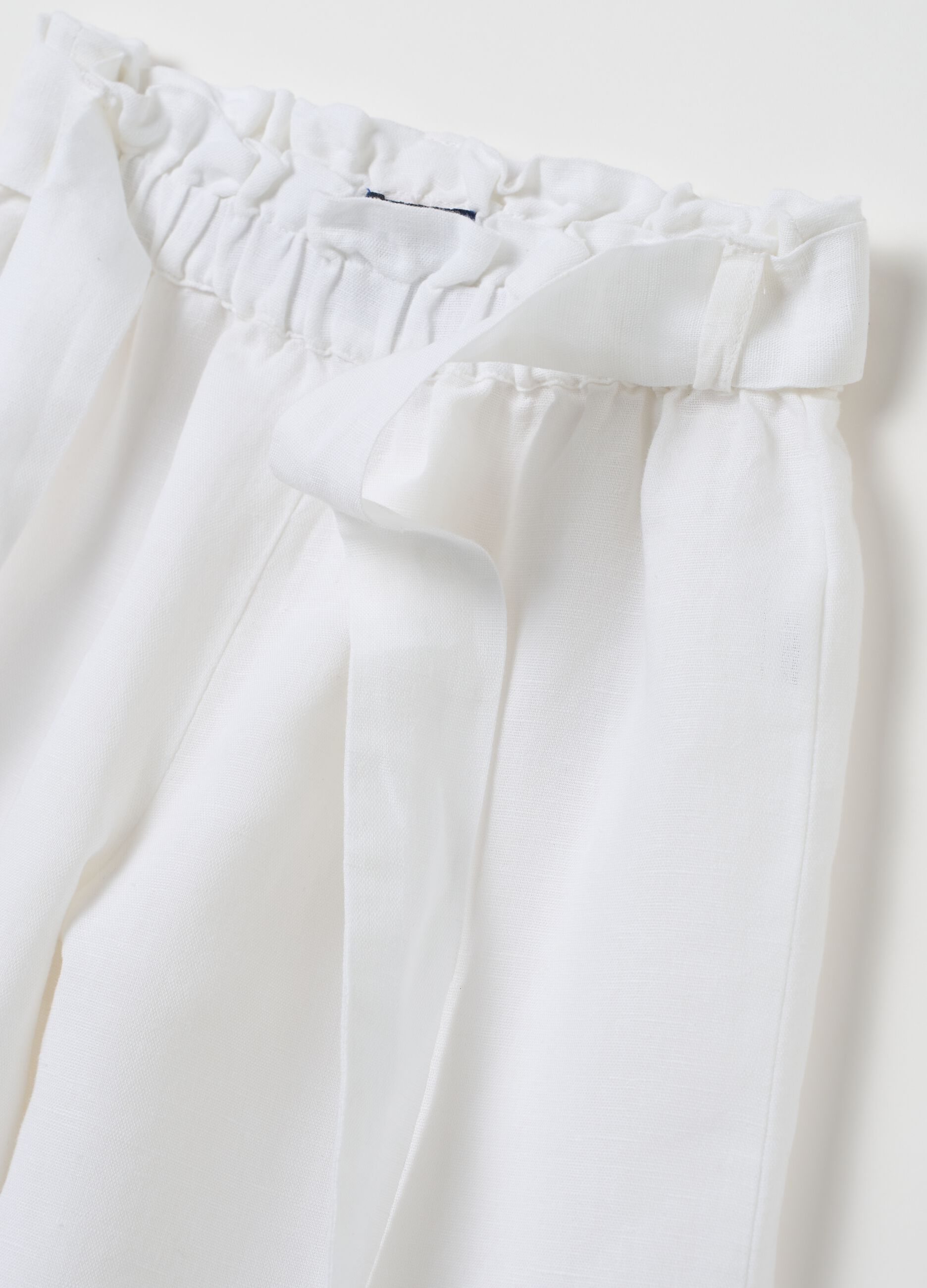 Girls' white cotton culotte trousers with regular fit