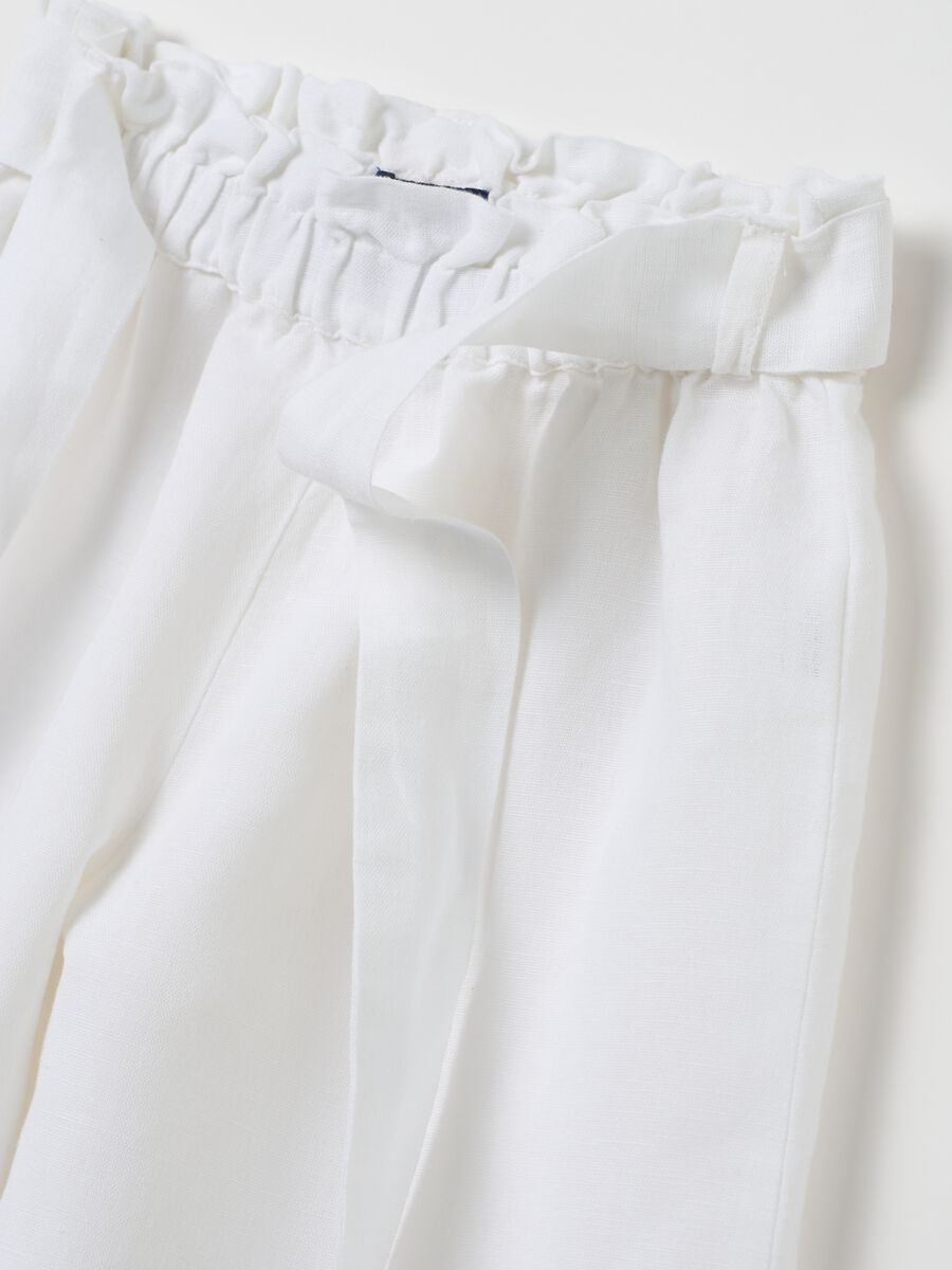 Girls' white cotton culotte trousers with regular fit_2