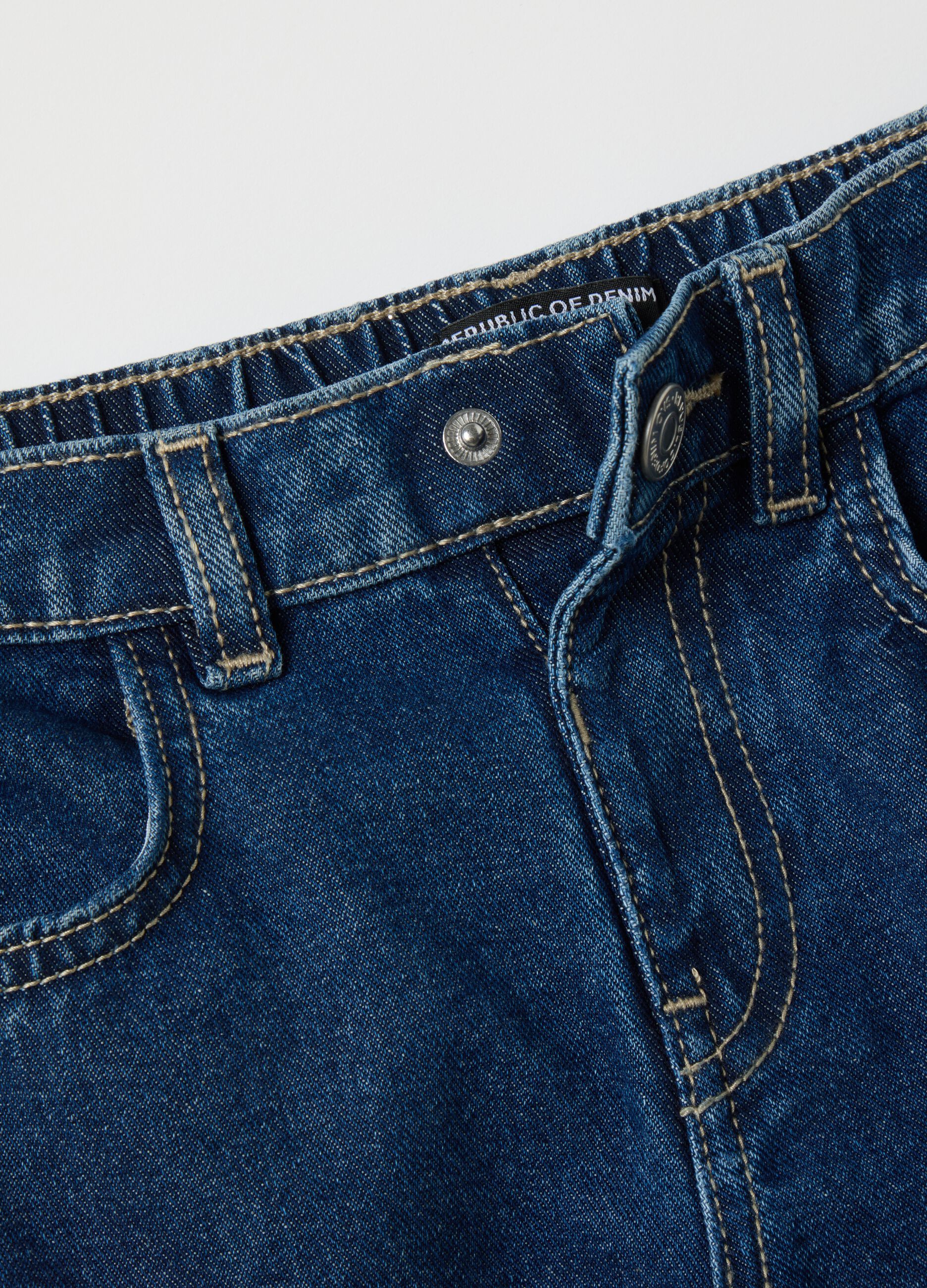 Girl's jeans in pure cotton denim regular fit