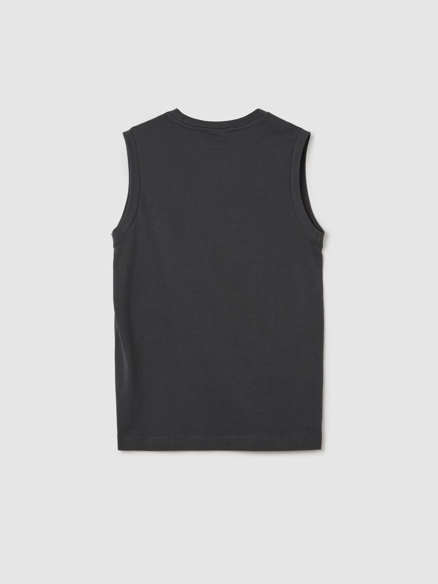 Black sleeveless top with Chicago Bulls print_4