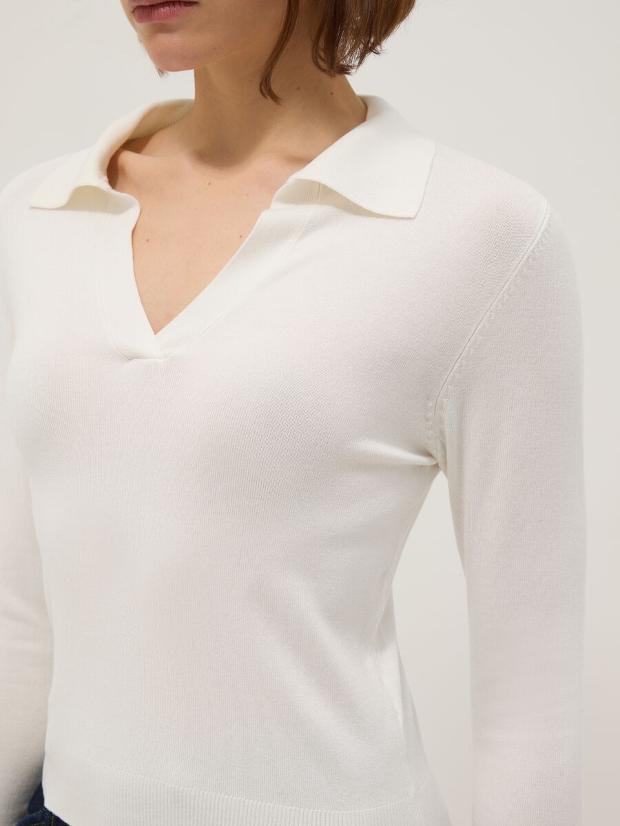 White viscose regular fit polo neck jumper_3