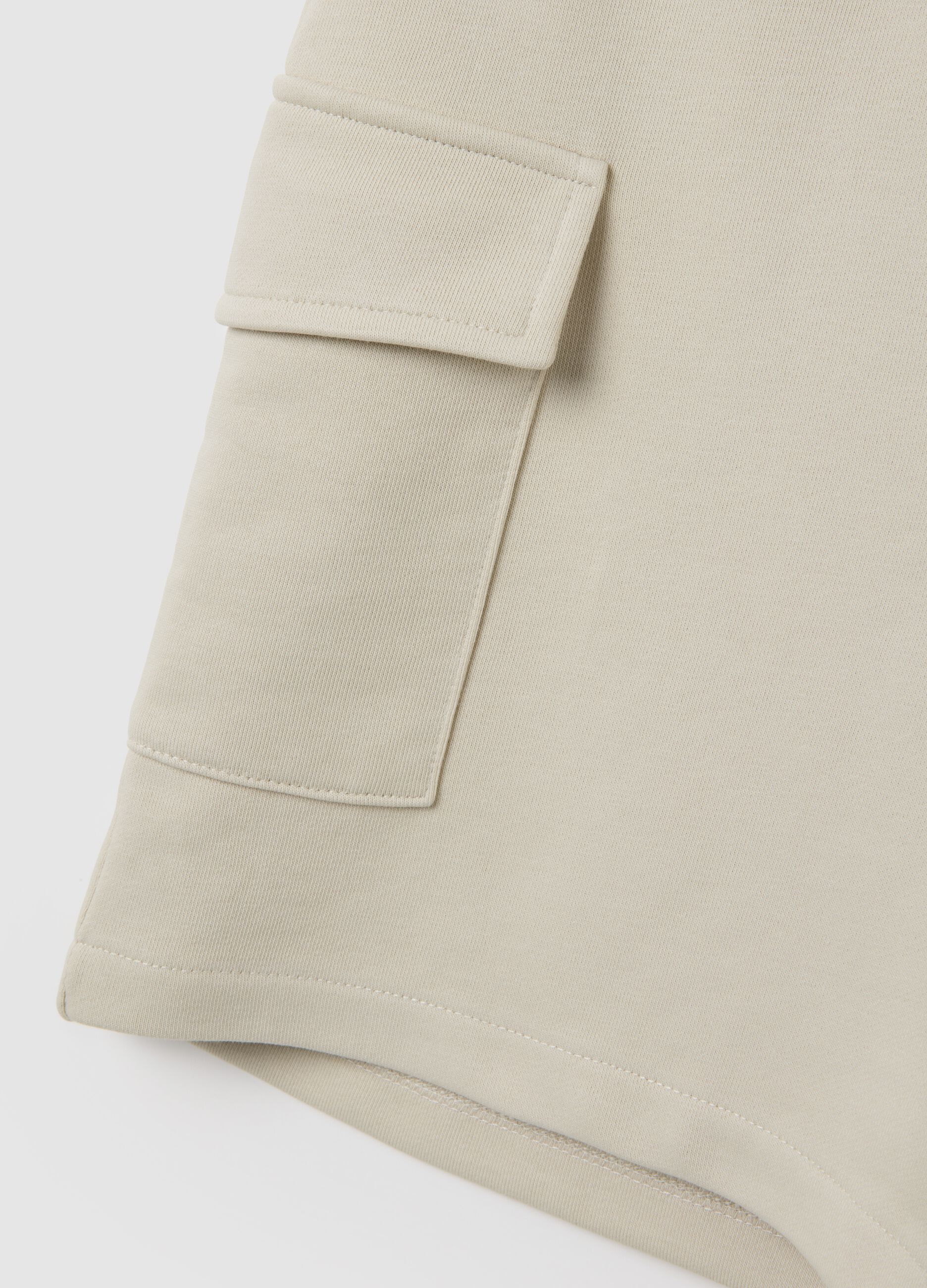 Men's beige cotton blend shorts relaxed fit
