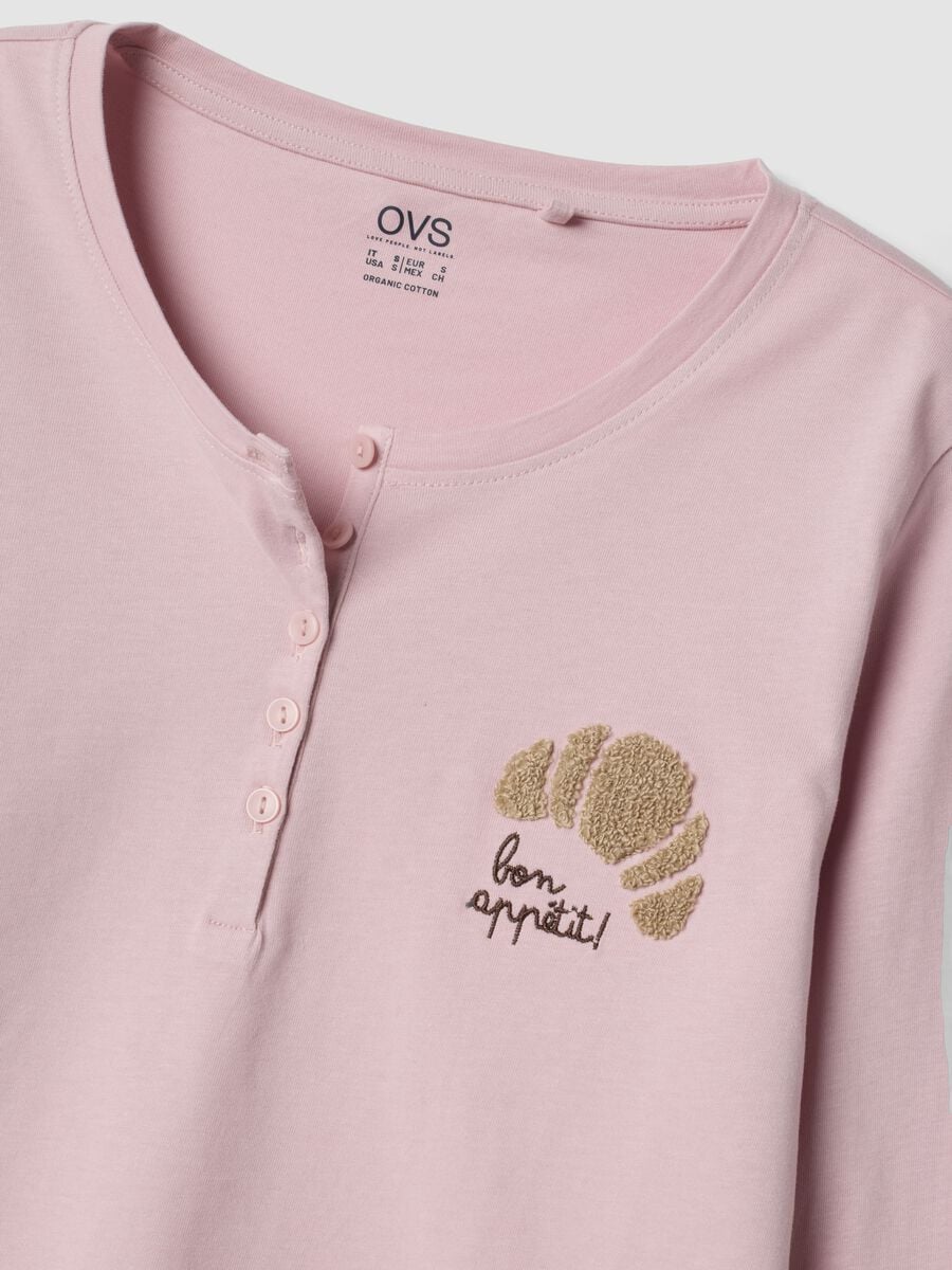 Pink organic cotton pyjamas with Henley neckline_5