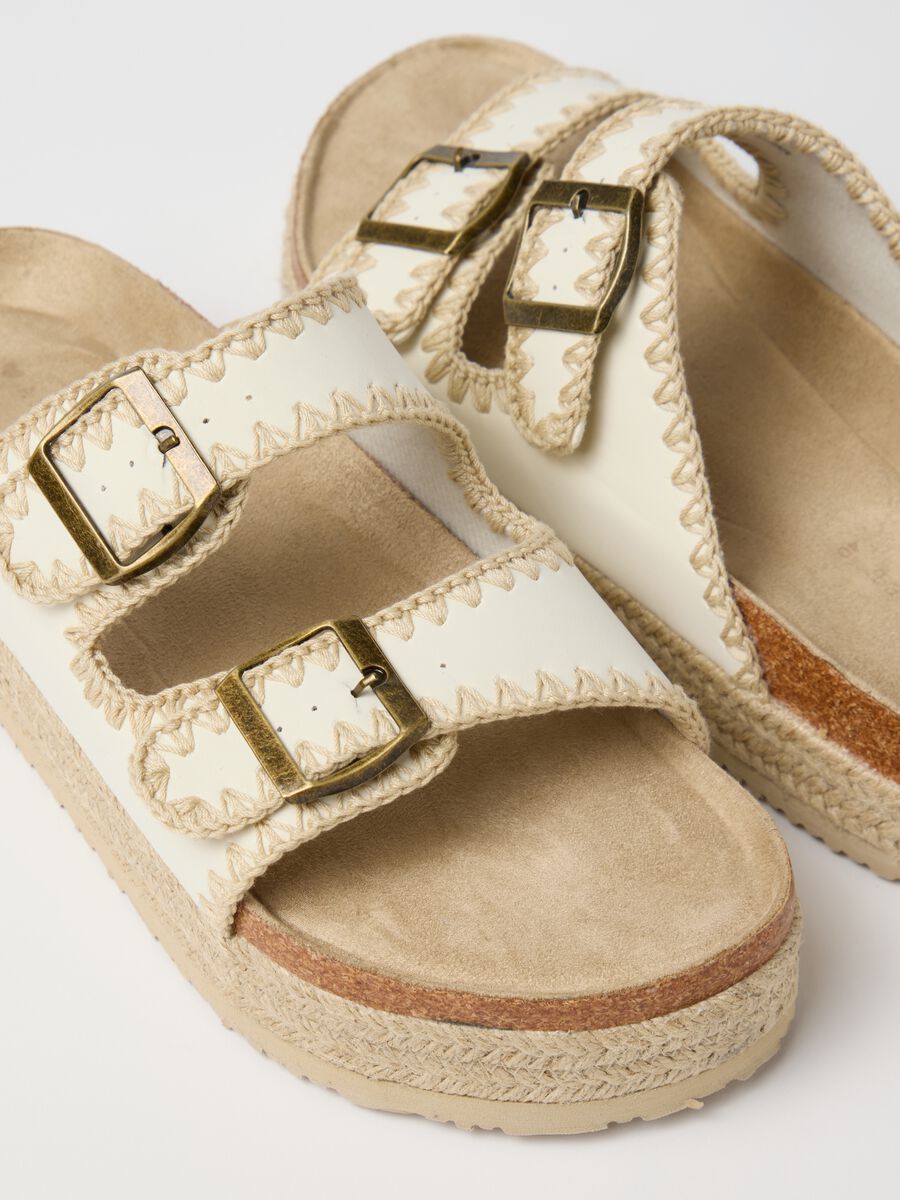 Beige platform sandals with double buckle_2