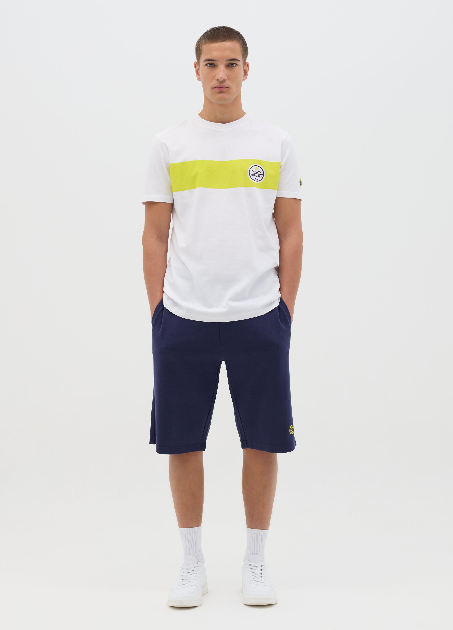 Dark blue Bermuda joggers with logo