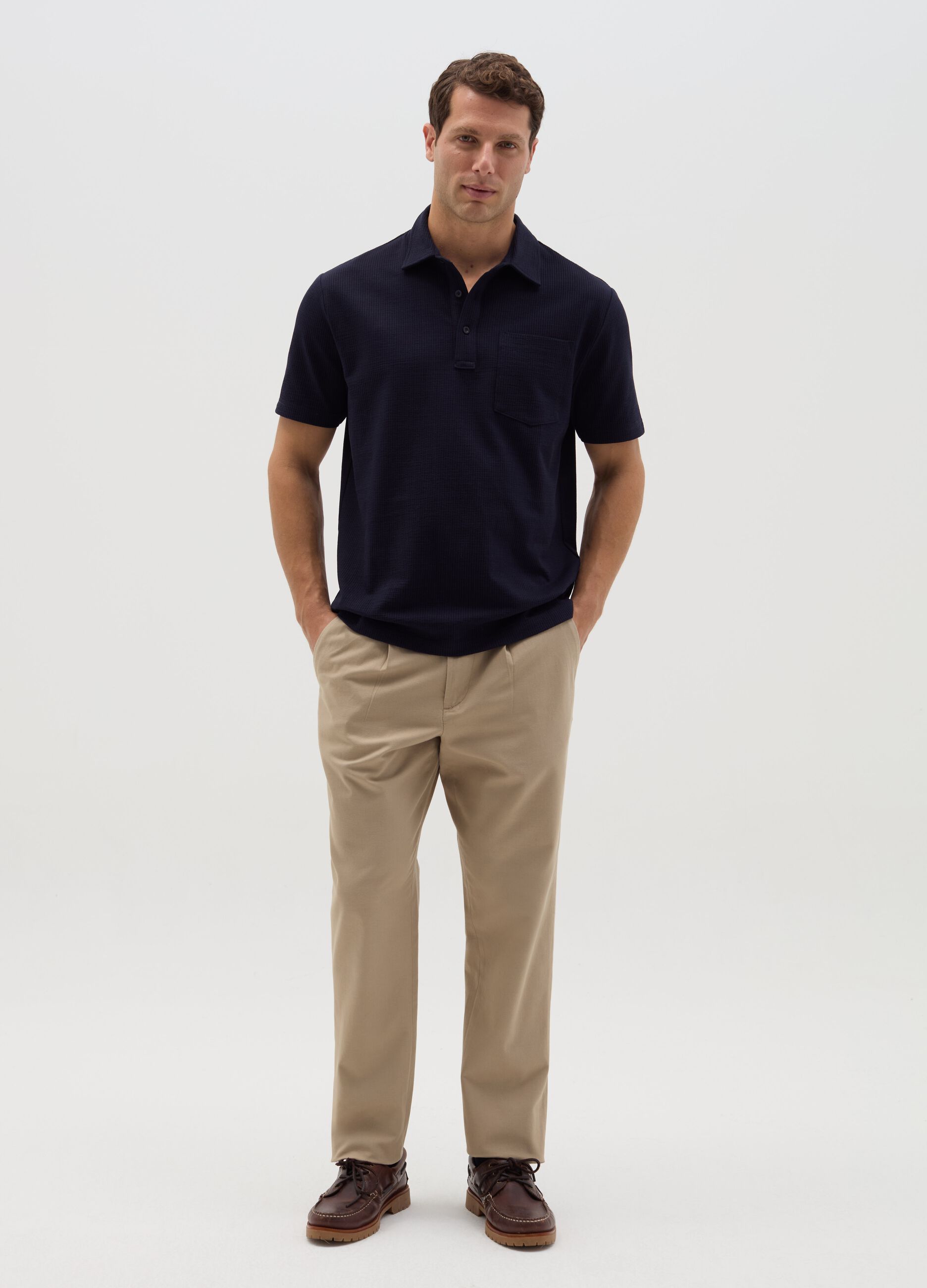 Pantaloni chino in cotone e lino