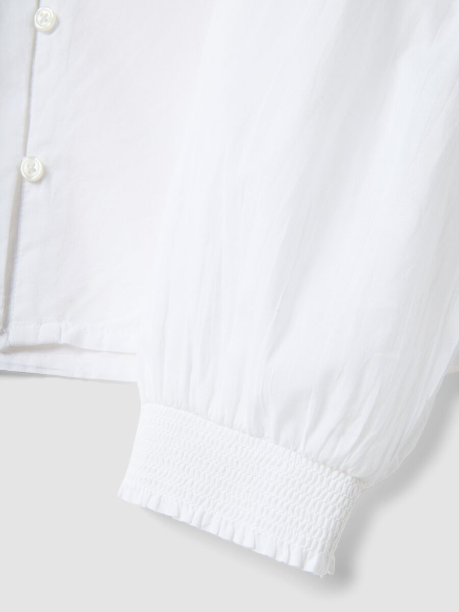 Camicia in puro cotone bianca regular fit con bottoni e collo arrotondato_5