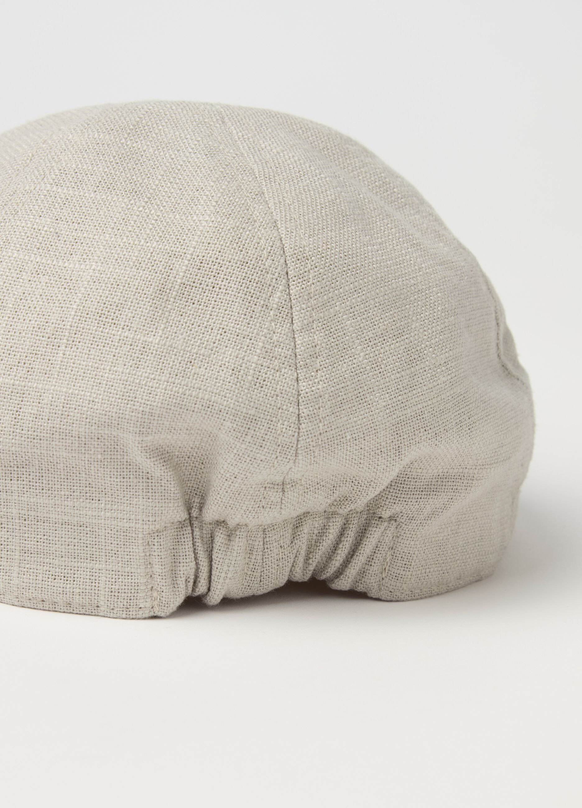 Viscose and linen flat cap