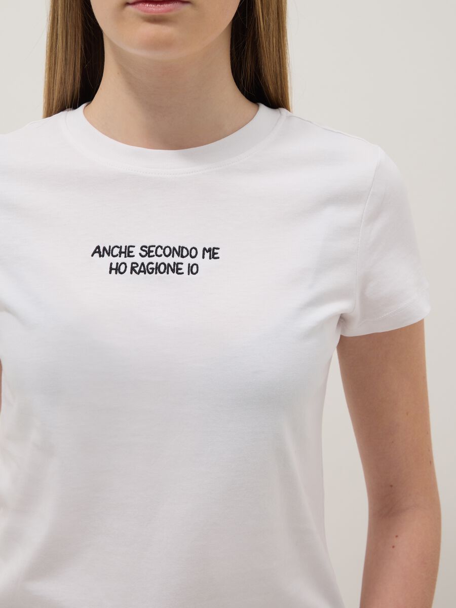 T-shirt in puro cotone bianca da ragazza regular fit con scritta_2