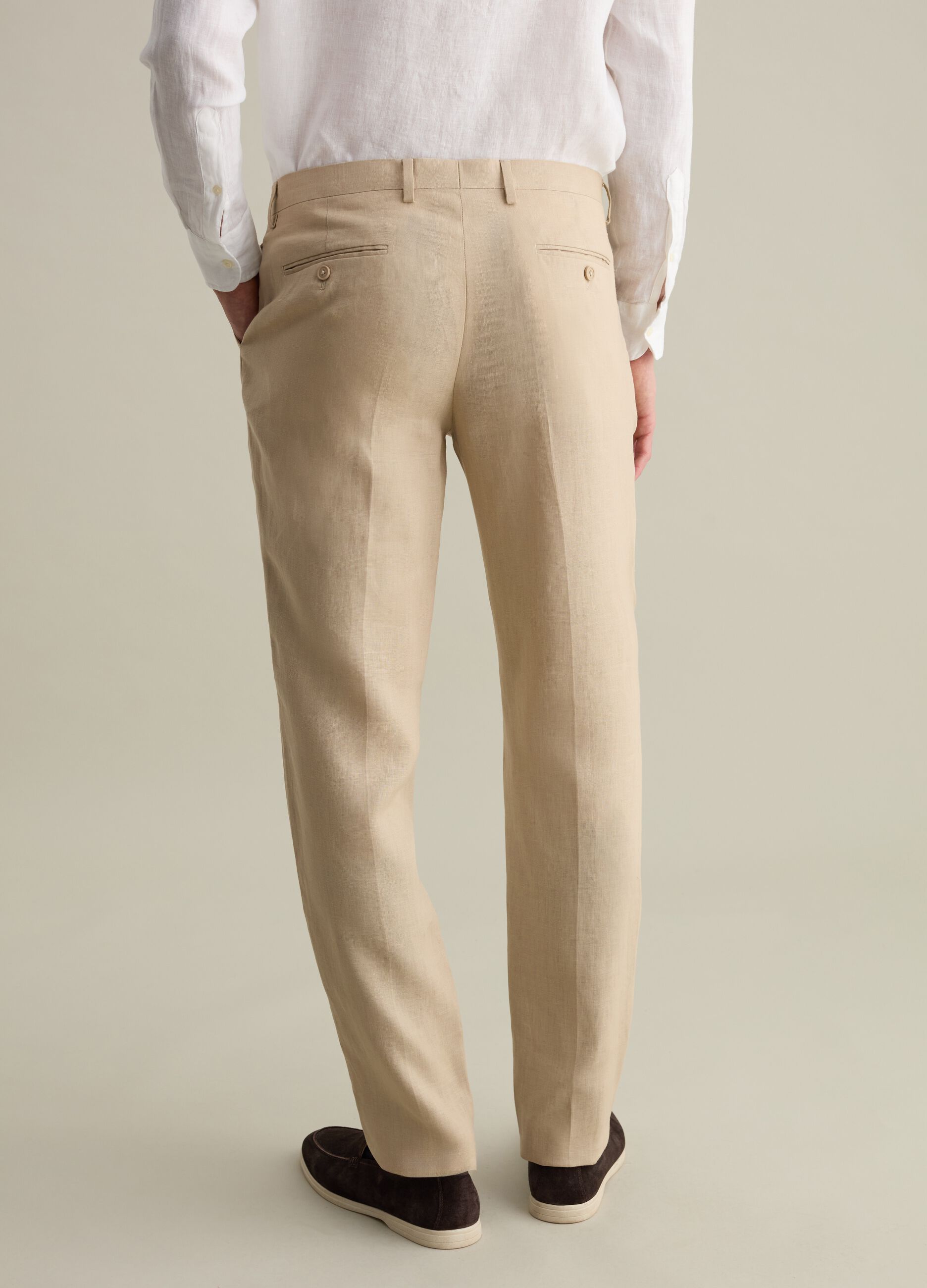 Contemporary regular-fit trousers in linen