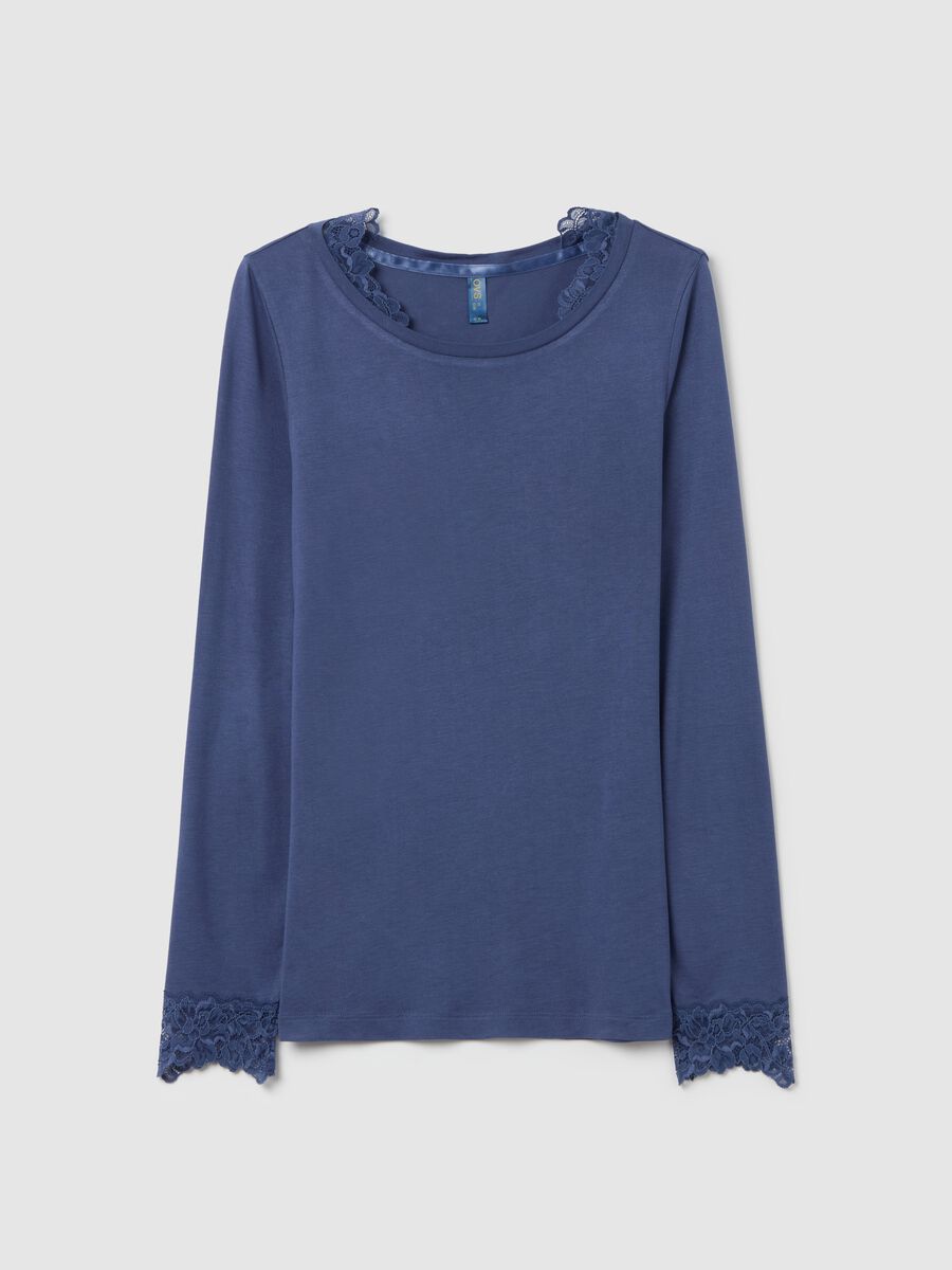 Pyjama top with lace inserts_4