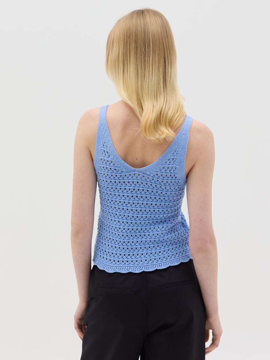 Light blue crochet tank top with V neck_3