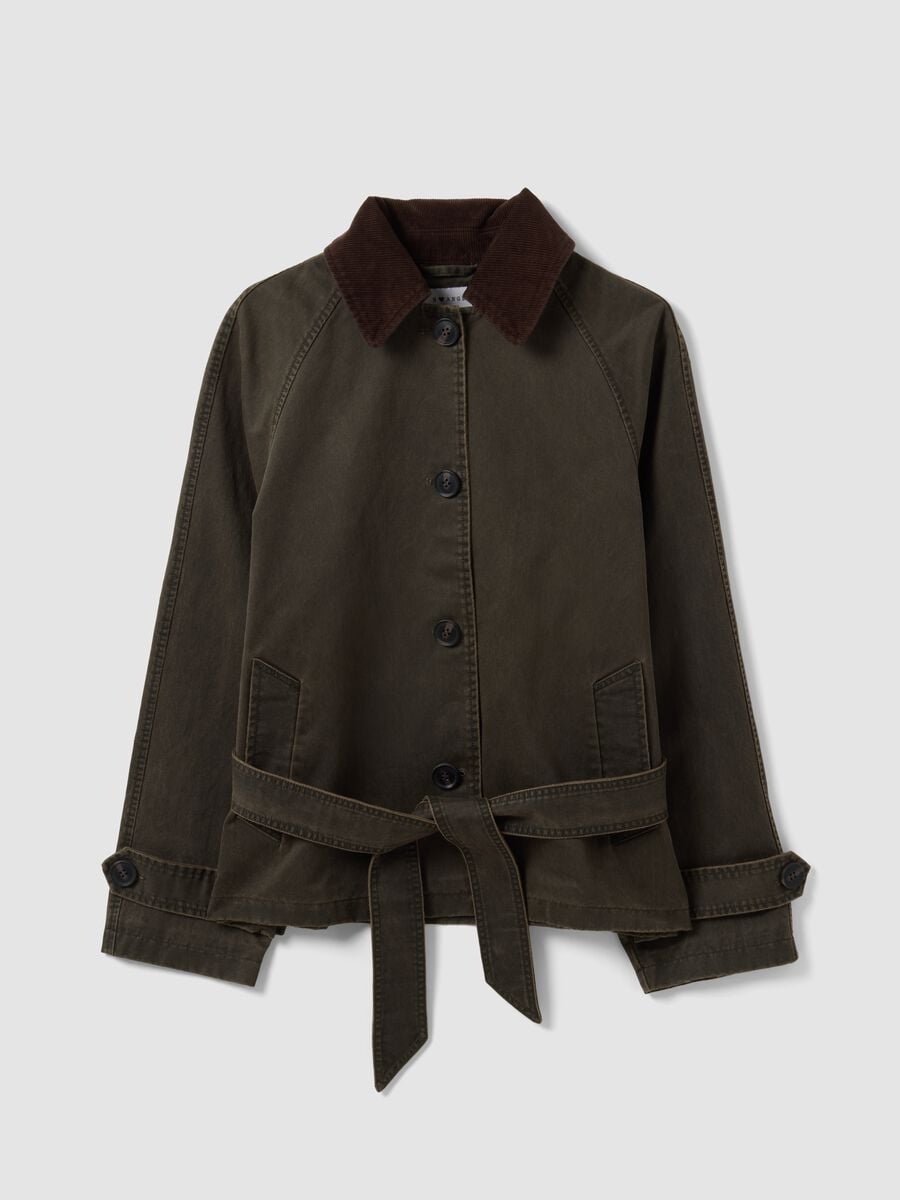 Trench verde in misto cotone con colletto a contrasto regular fit_0