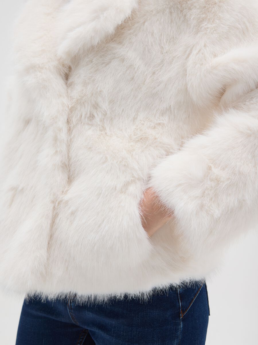 White regular fit jacket with buttons_3