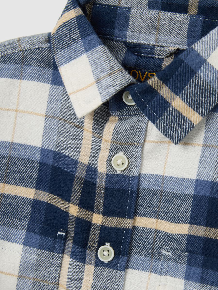 Multicolour check shirt for boys in pure cotton regular fit_2