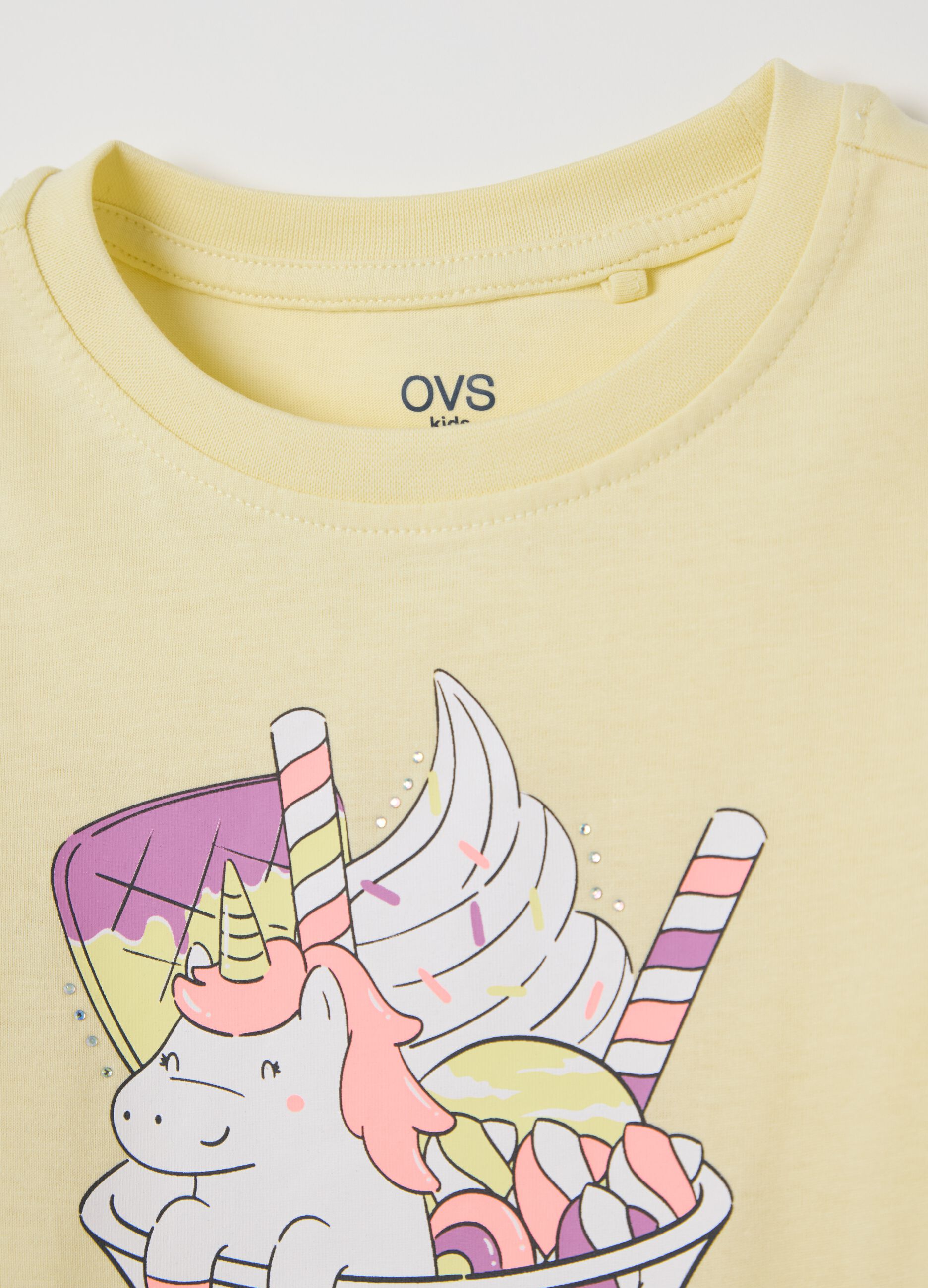 Yellow cotton T-shirt with unicorn print