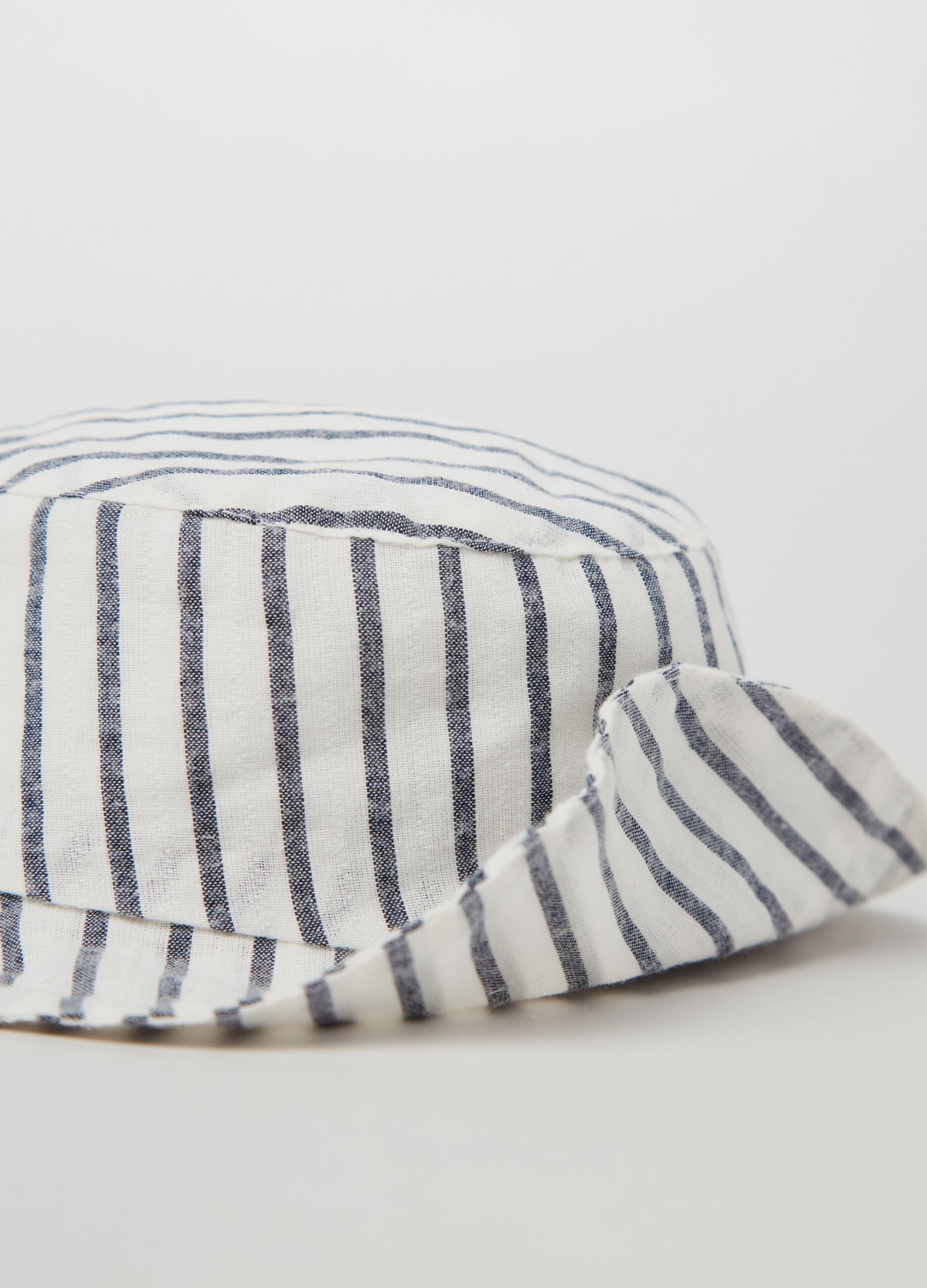 Cappello alla pescatora a righe_2