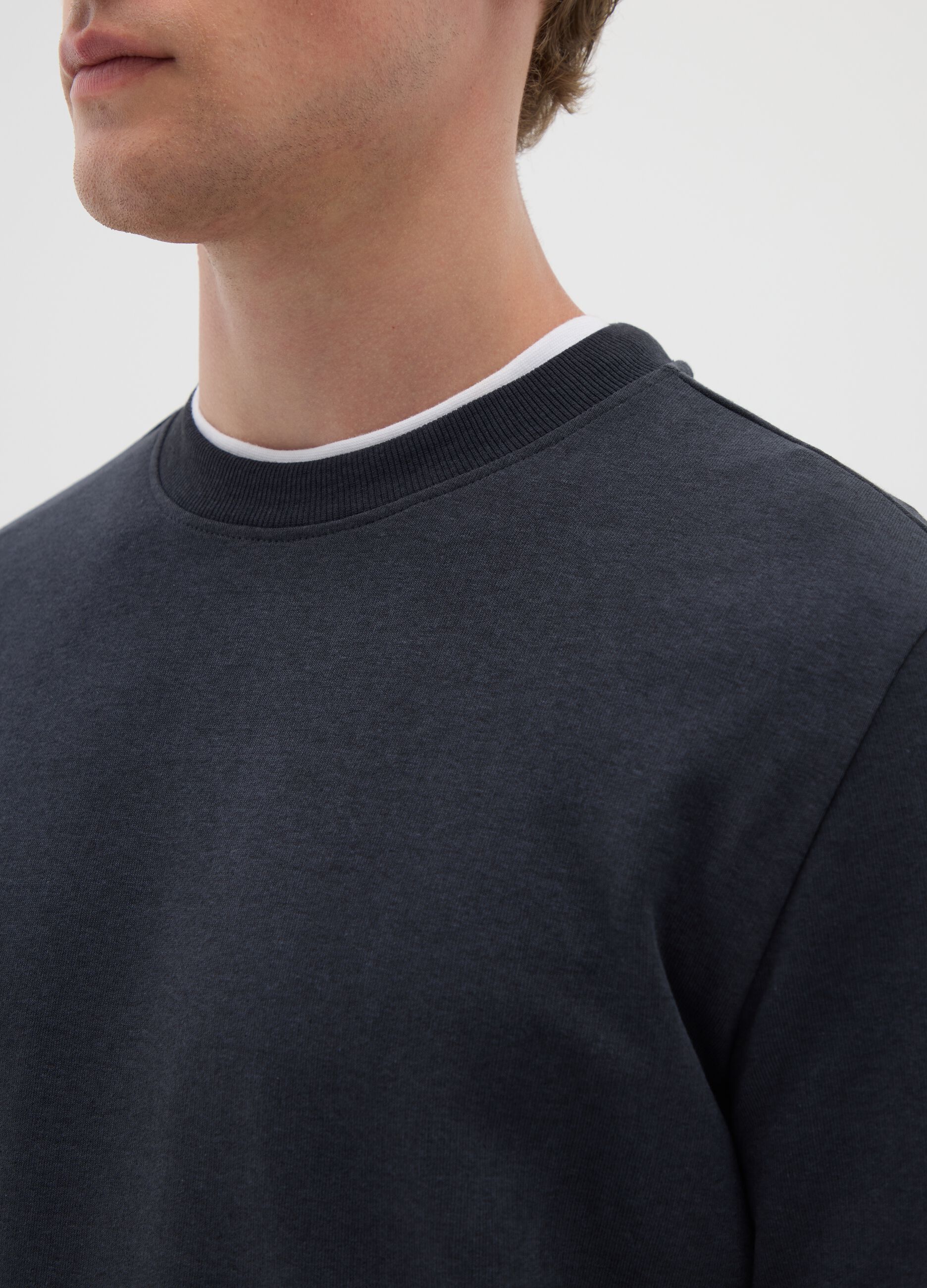 Black cotton blend sweatshirt regular fit