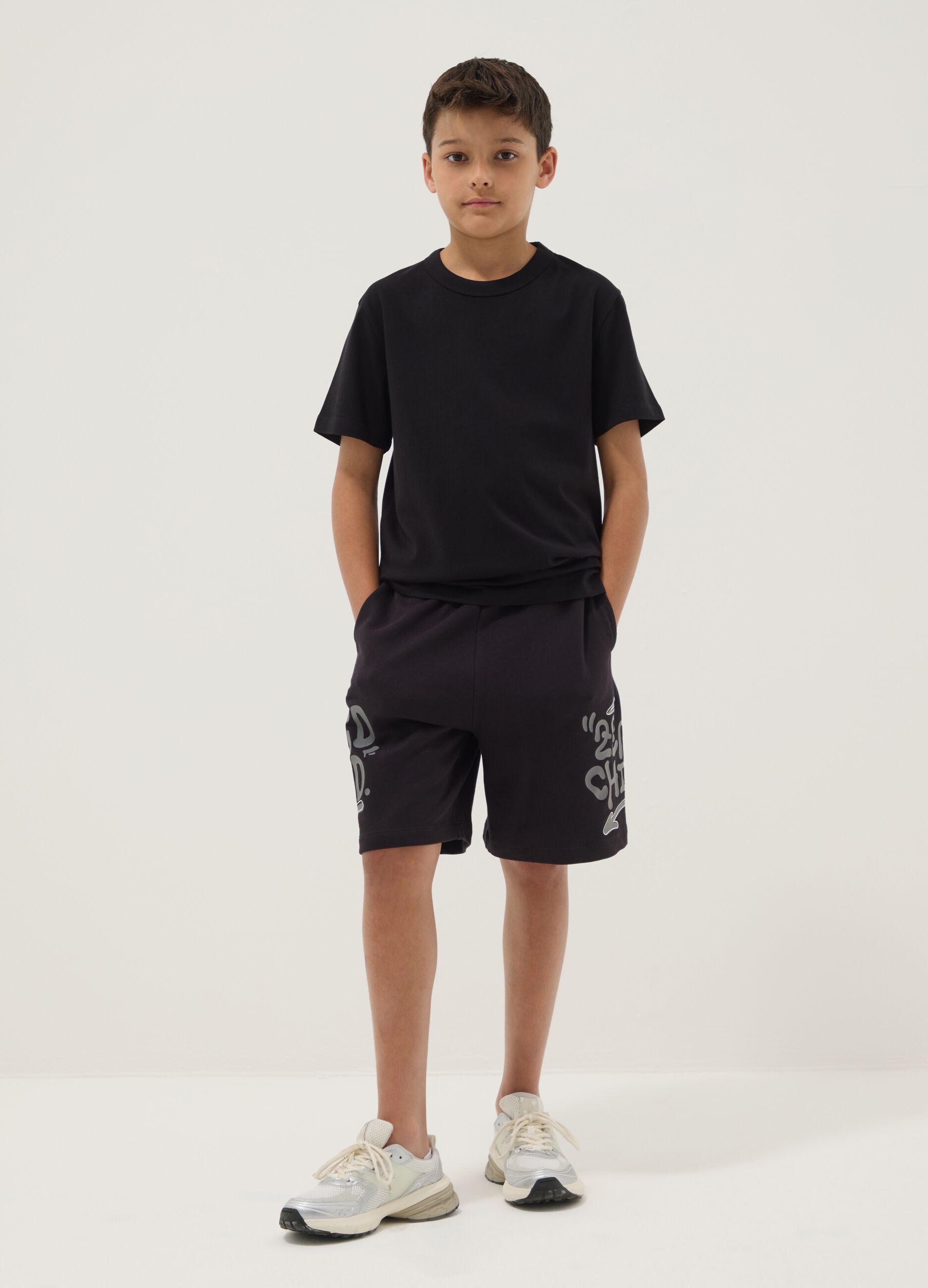 Black pure cotton shorts with elasticated waistband