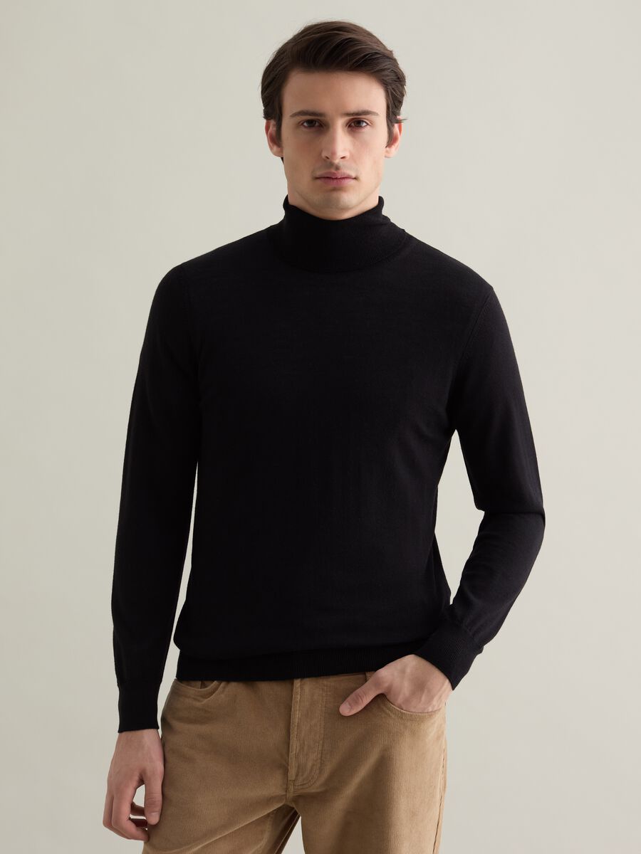 Merino wool pullover with high neck_0