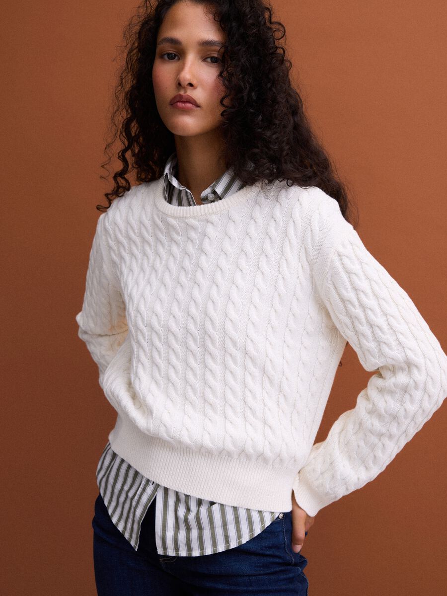 White crew-neck pure cotton cable-knit jumper, regular fit_0