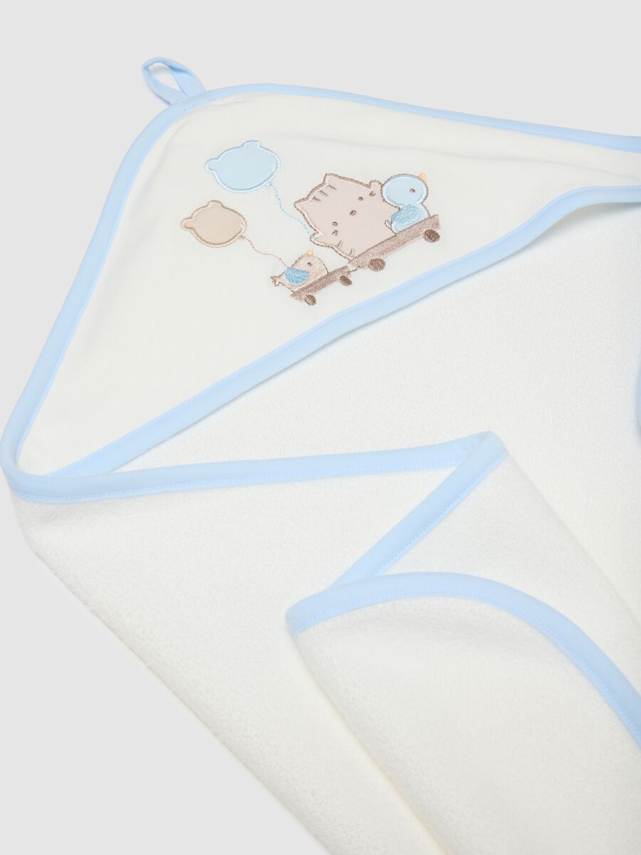 White cotton blend bathrobe with hood and embroidery_2