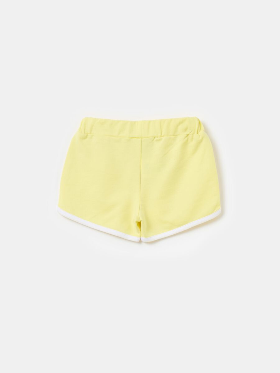 Plush shorts with contrasting colour trims_1