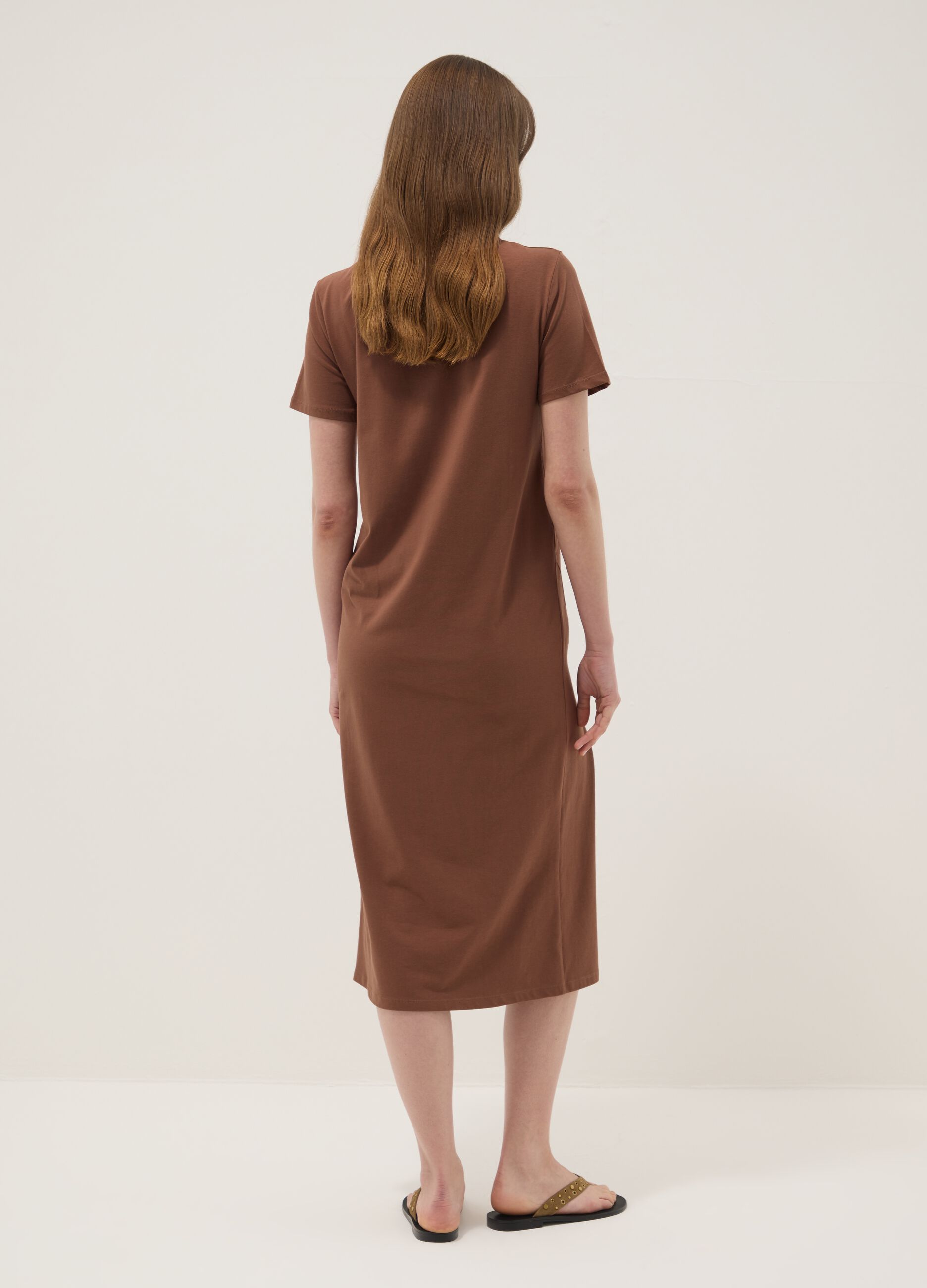 Abito midi marrone in cotone elasticizzato