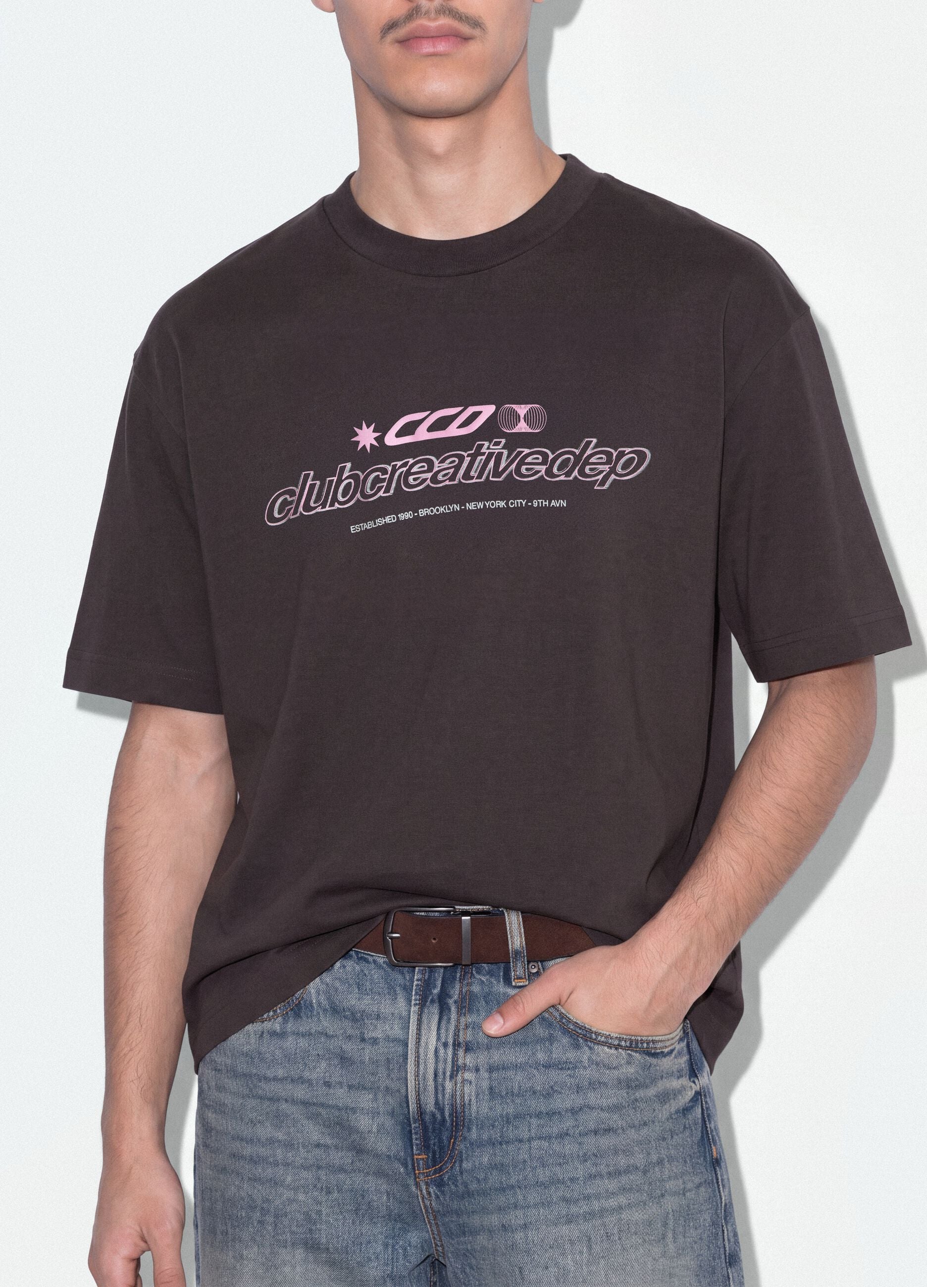 Brown cropped pure cotton T-shirt with front print, boxy fit