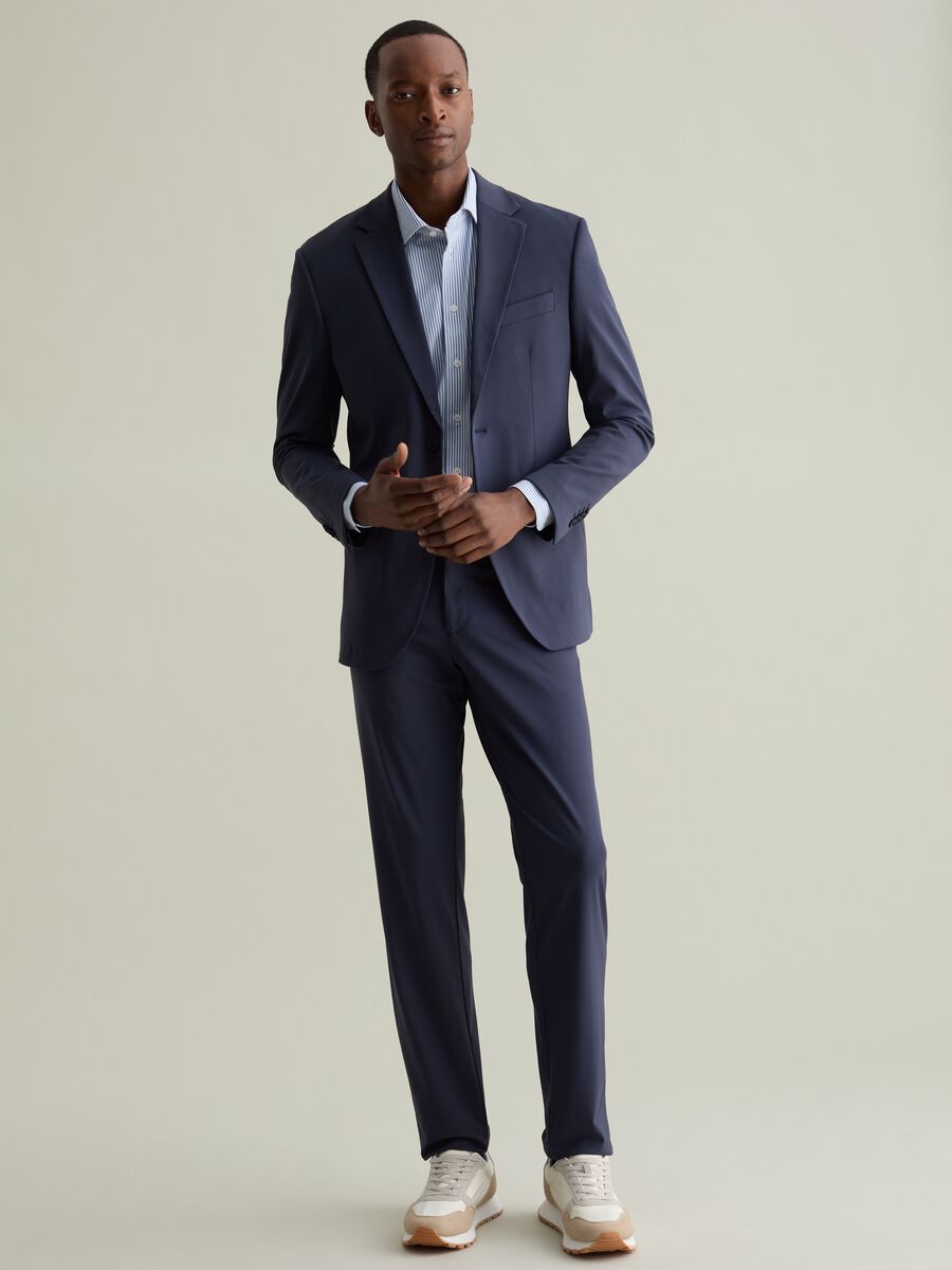 Chino trousers in technical fabric_0