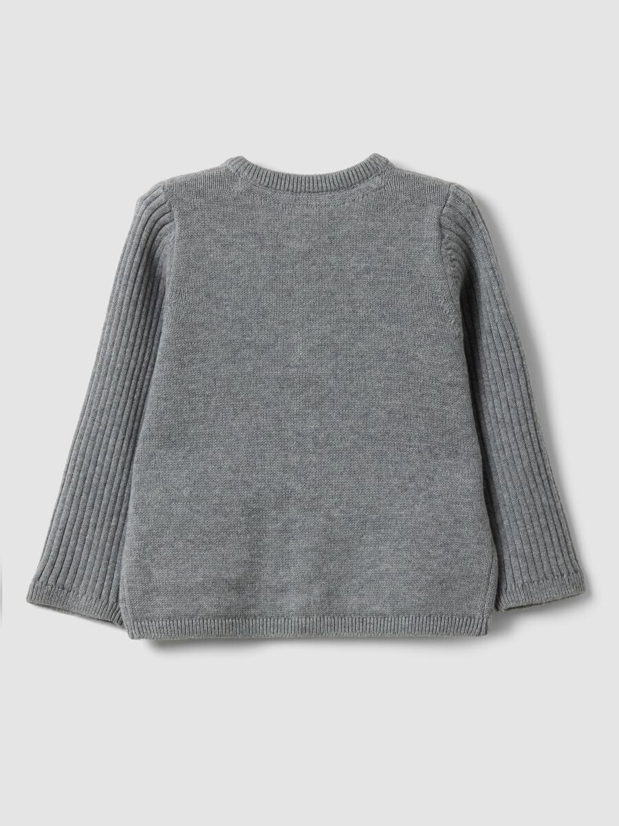 Cardigan grigio in puro cotone organico lavorato a maglia per neonati_1