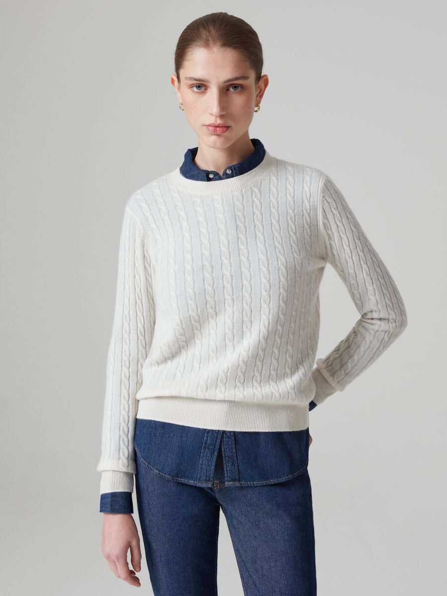 Pullover in cashmere con lavorazione a trecce_0