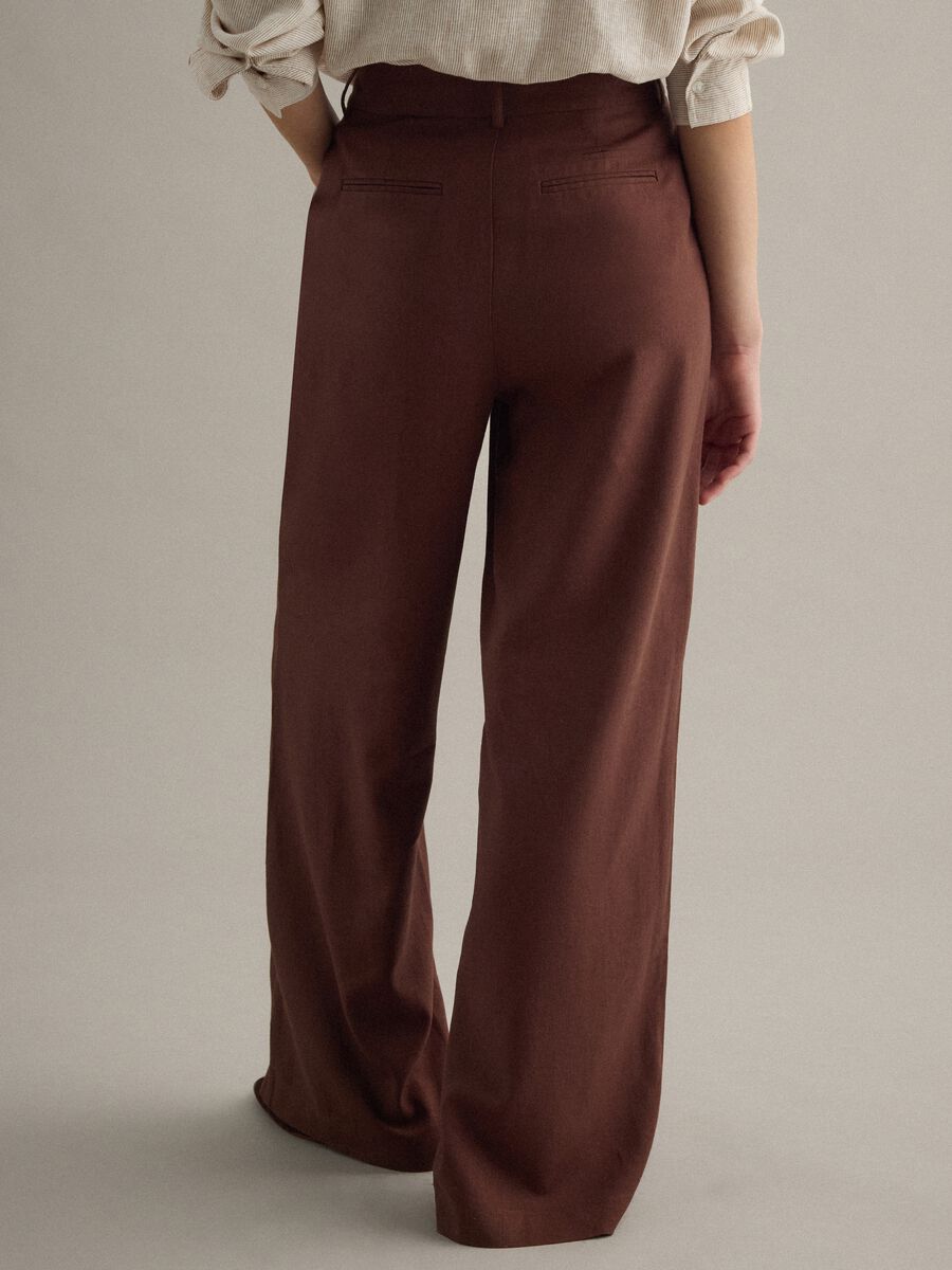 Brown straight chino trousers in viscose and linen blend regular fit_2