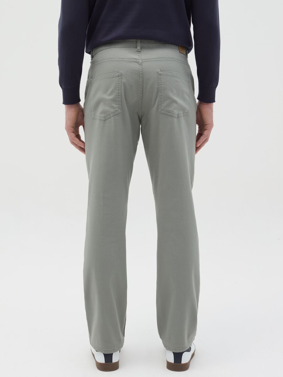 Slim-fit trousers with five pockets_3