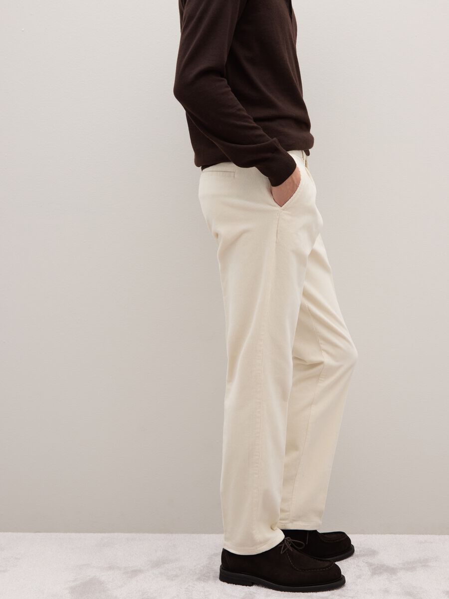 Beige cotton blend regular fit trousers_3