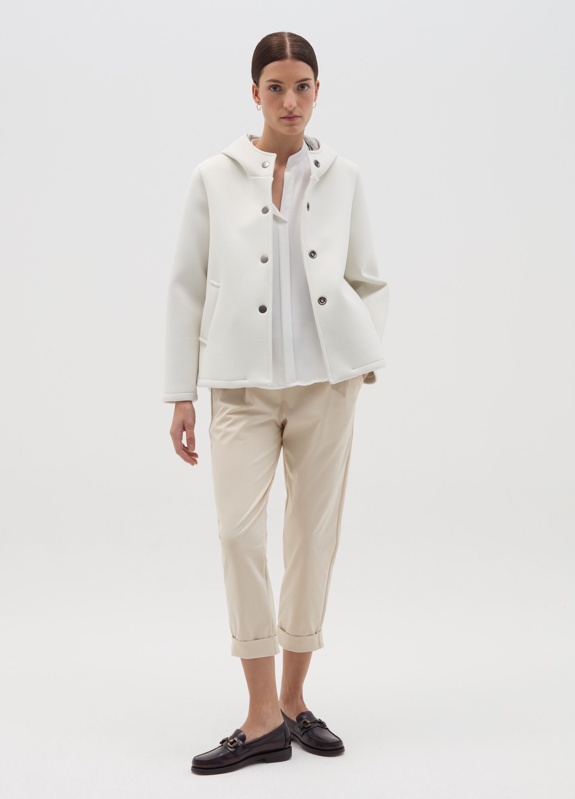 Short jacket with hood and buttons