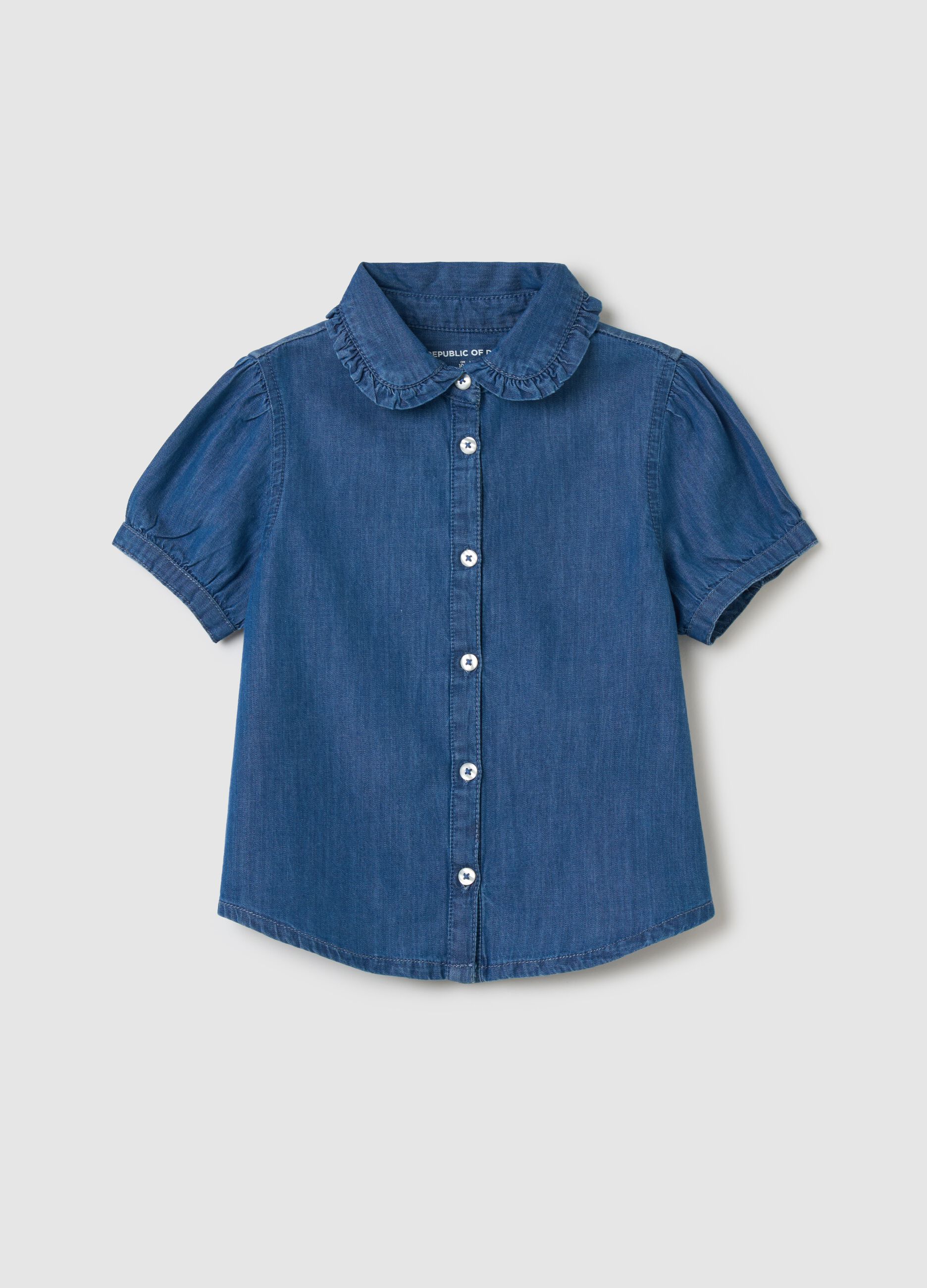 Short-sleeved denim shirt