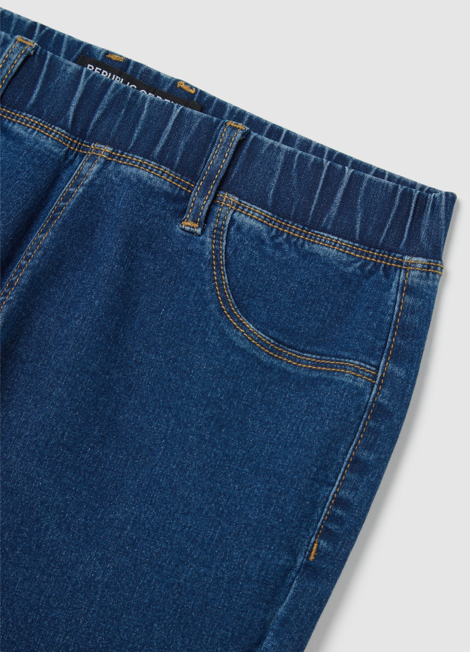Jeans da donna in misto cotone nero skinny fit