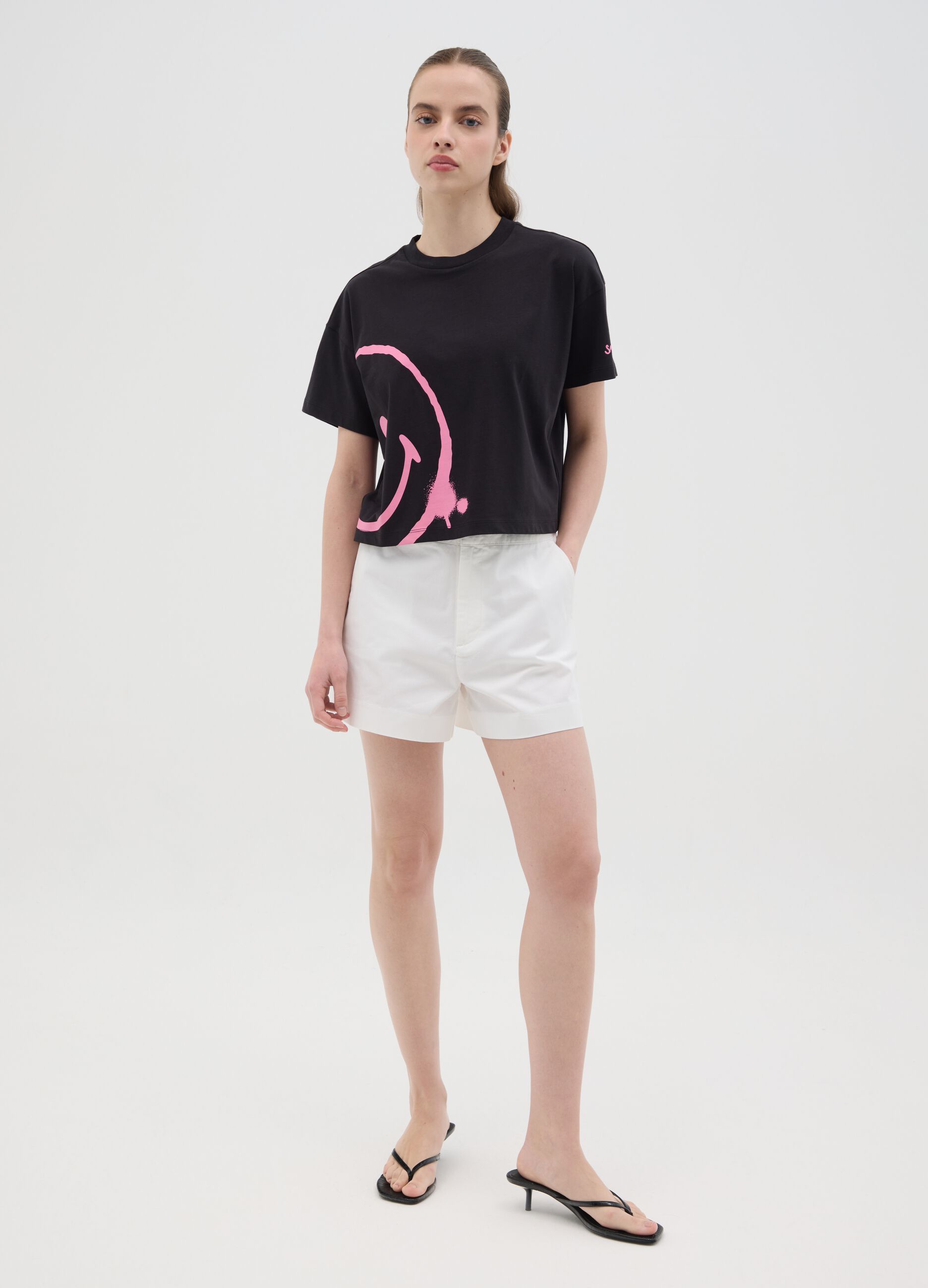 Black T-shirt with pink smile in OVS cotton