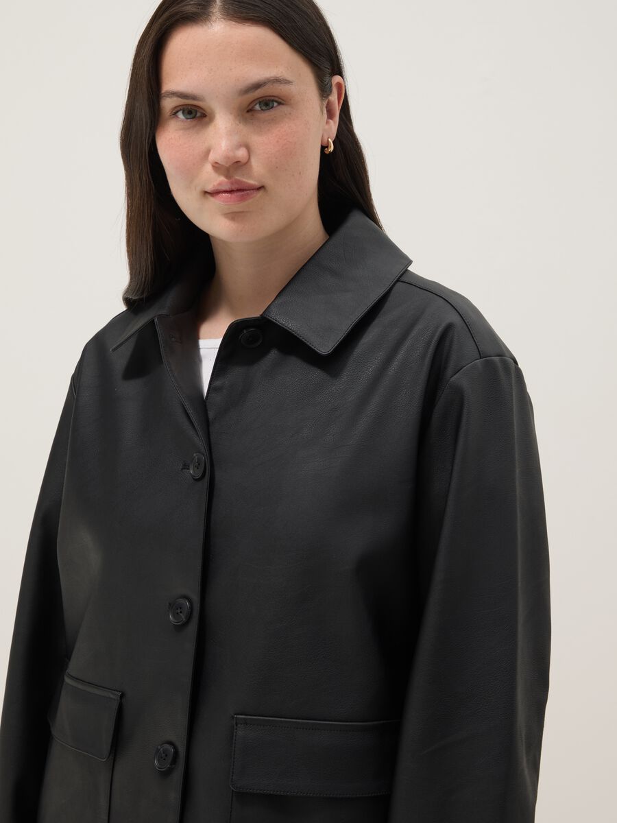 Black regular fit jacket with buttons and patch pockets_3