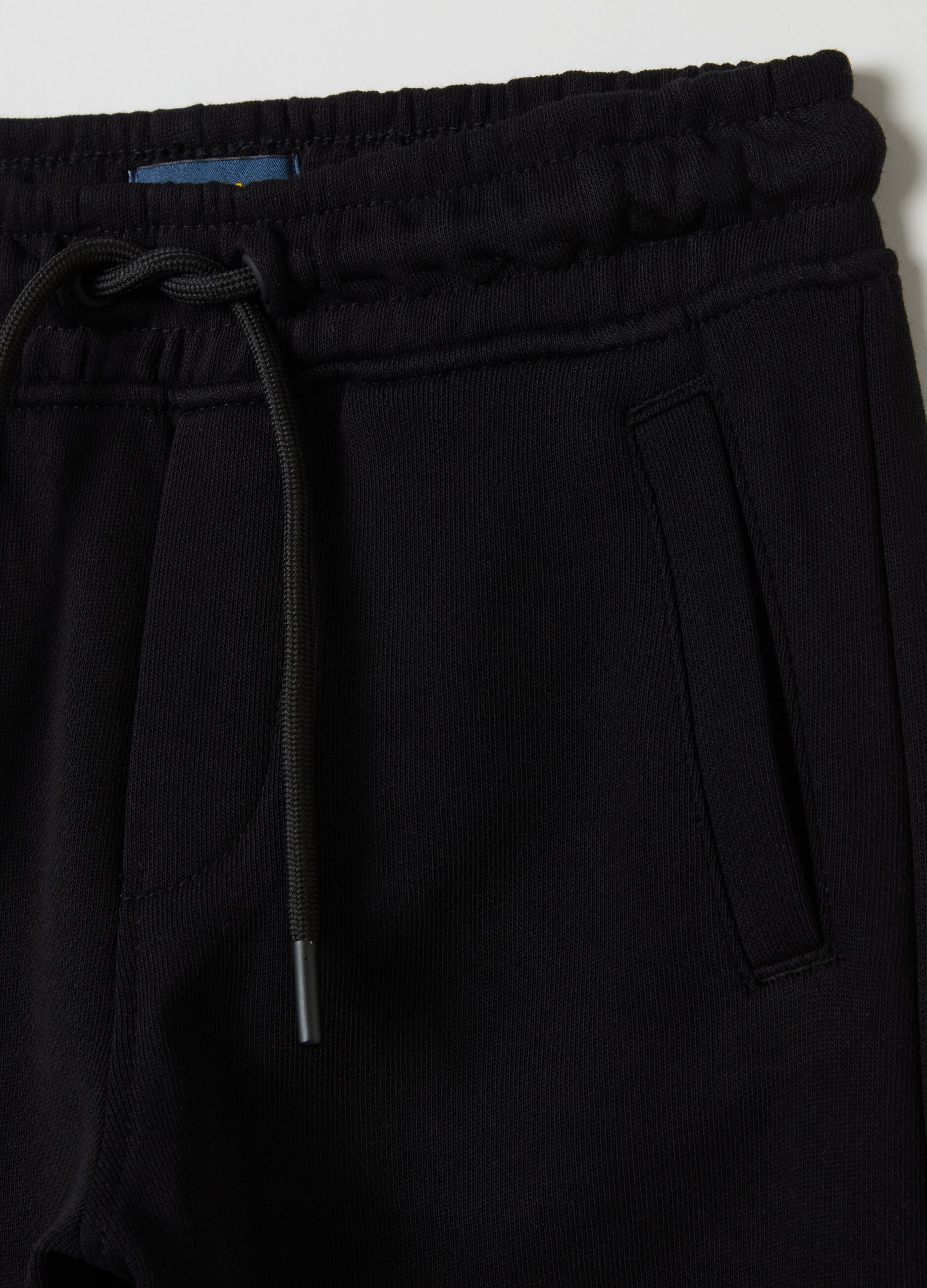 Fleece joggers with drawstring