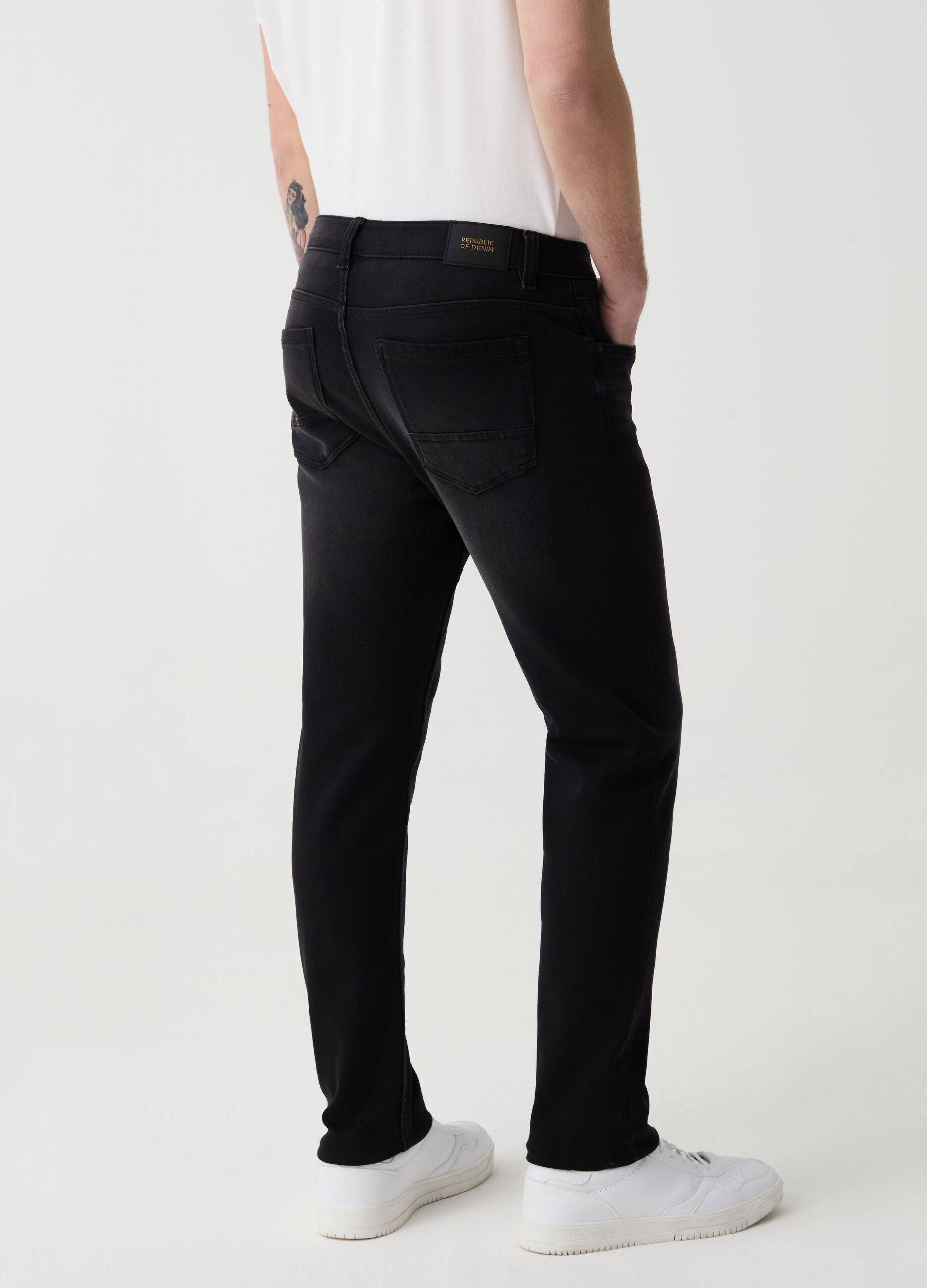 Jeans Uomo Skinny Slim Cropped Straight e Regular OVS