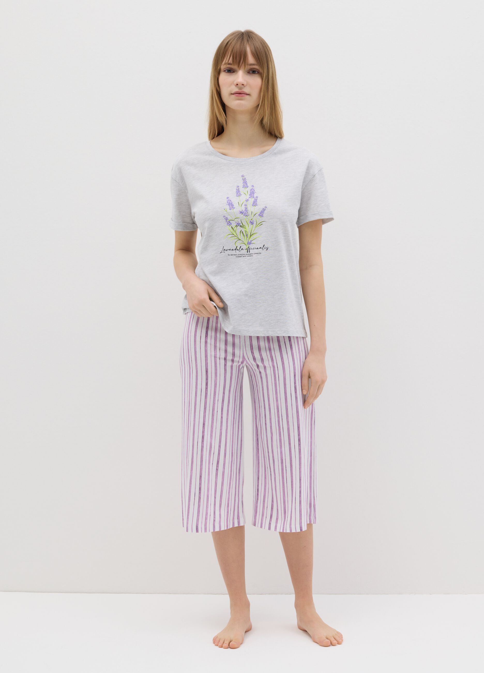 Short pyjamas with lavender print