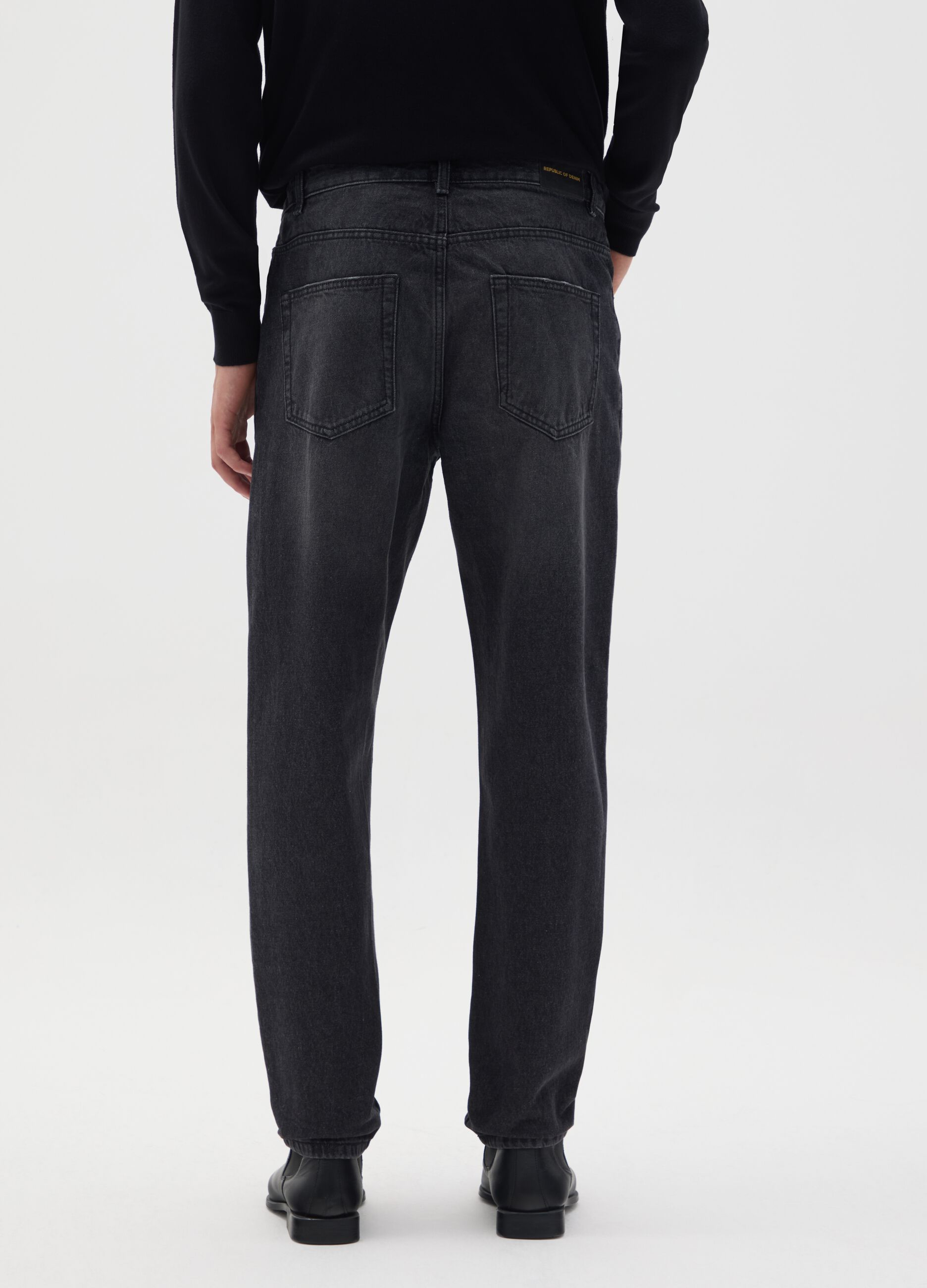 Relaxed fit black pure cotton jeans