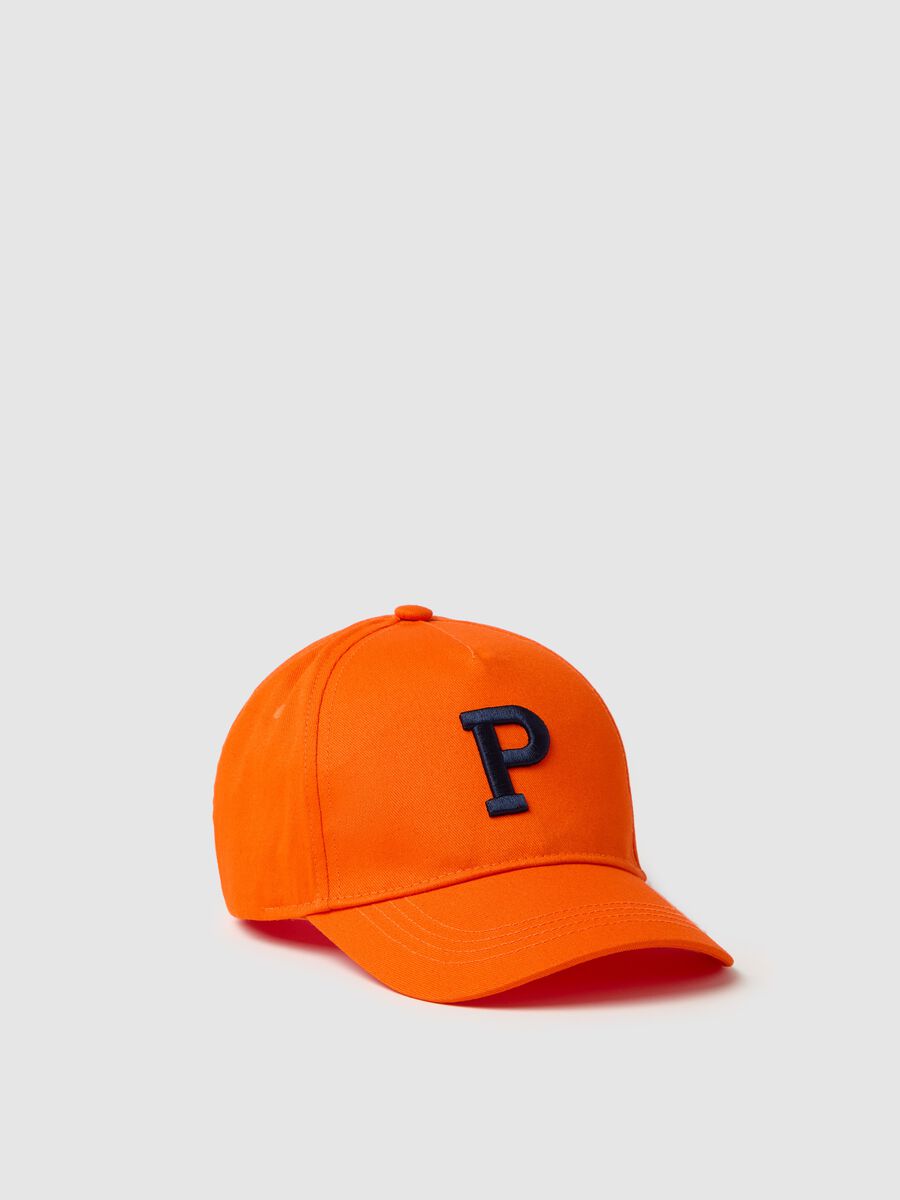 Baseball cap with embroidered logo_0