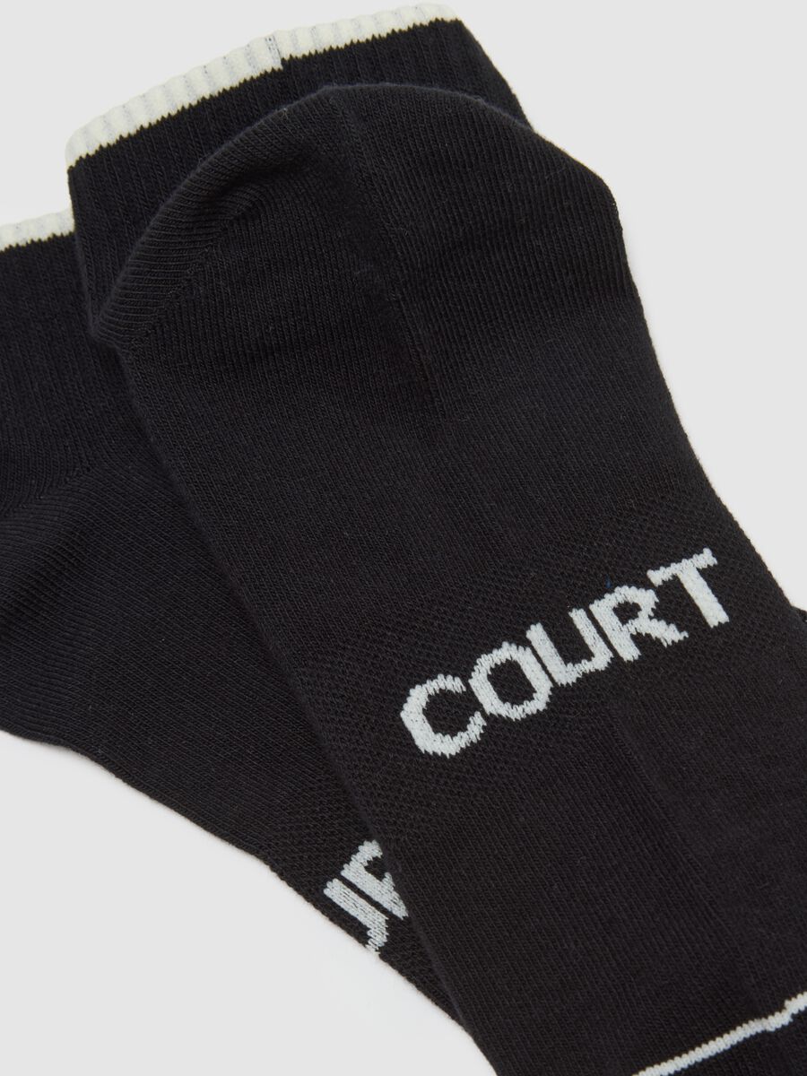 Two-pack black ankle sports socks in cotton blend with stripes_1