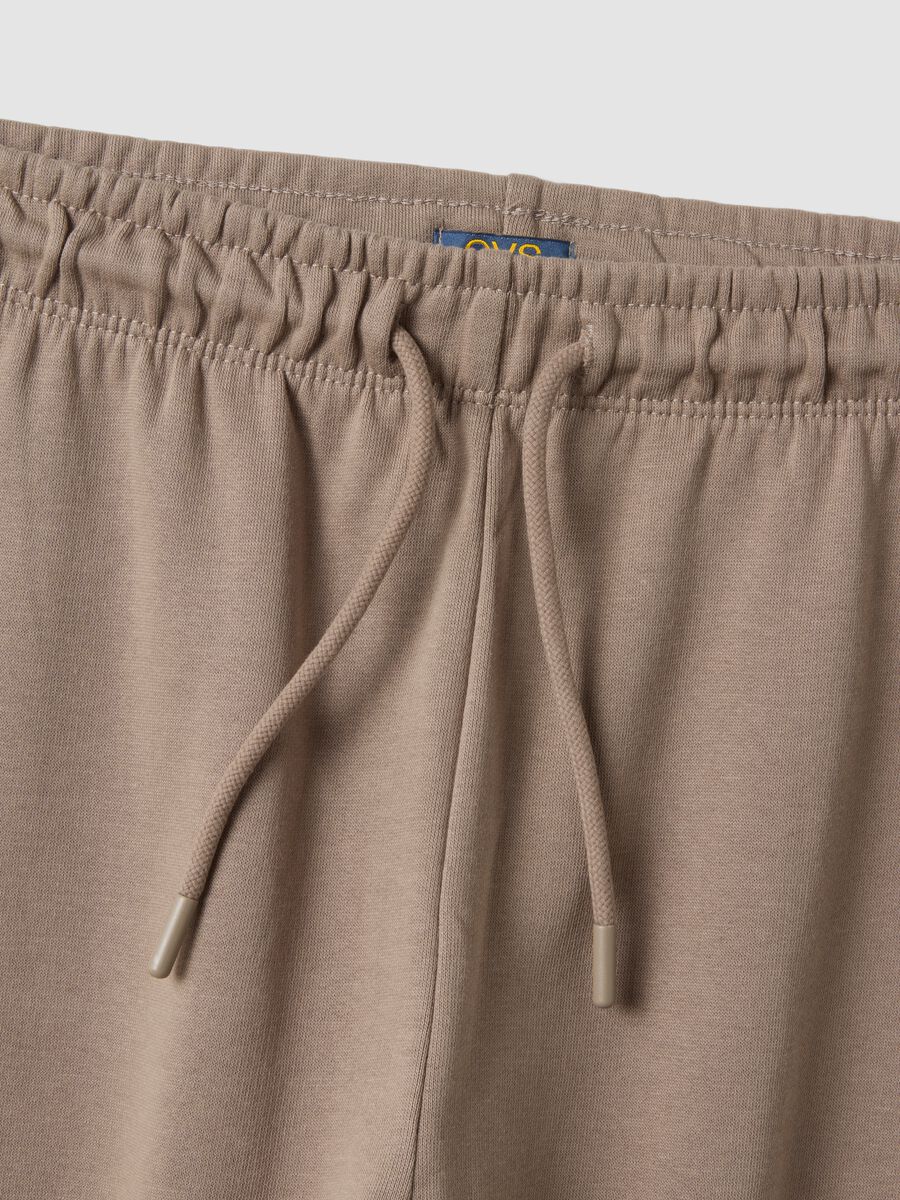 Pantaloni jogger grigi in puro cotone organico_1