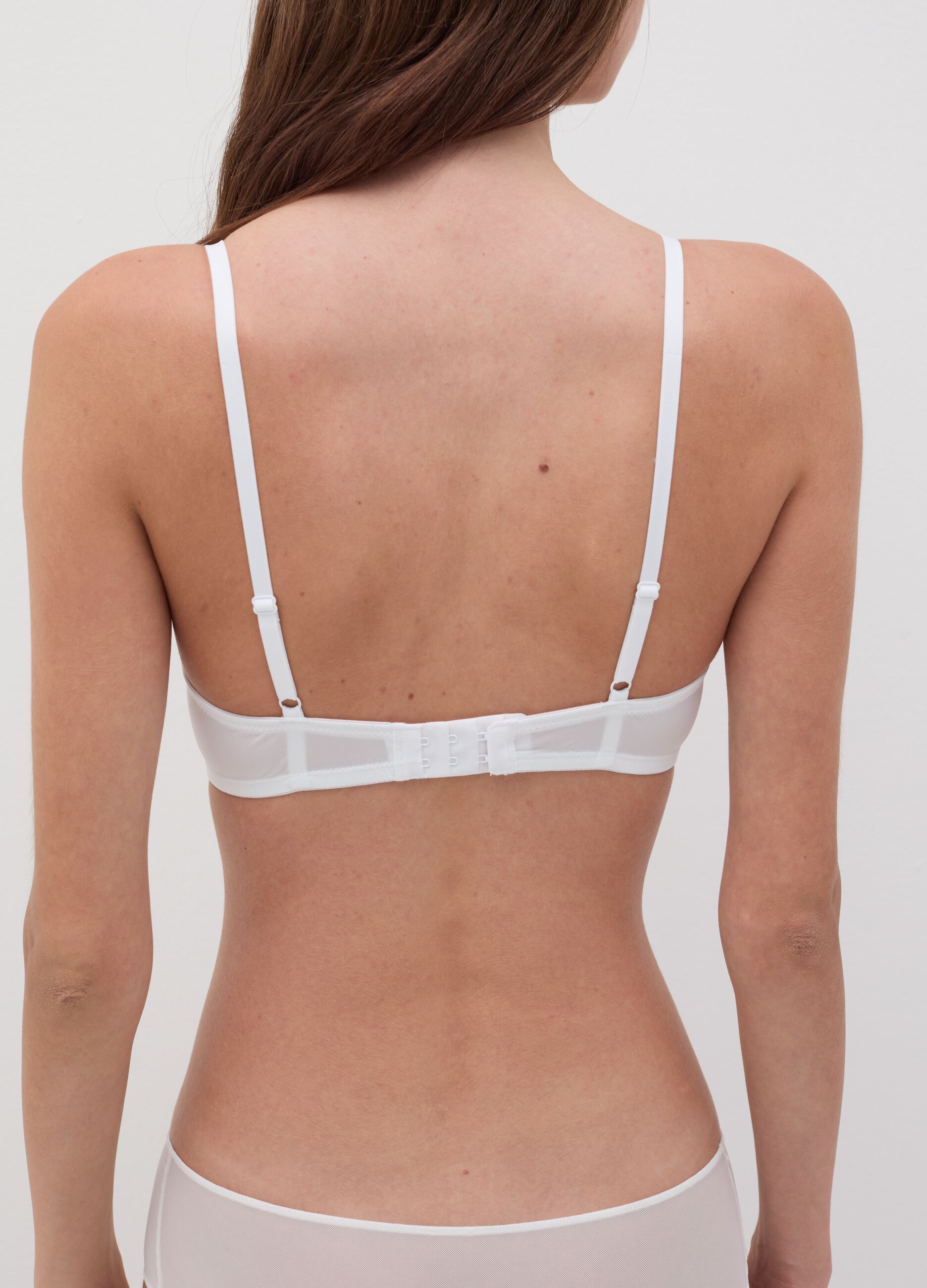 Reggiseno in microfibra con spalline regolabili