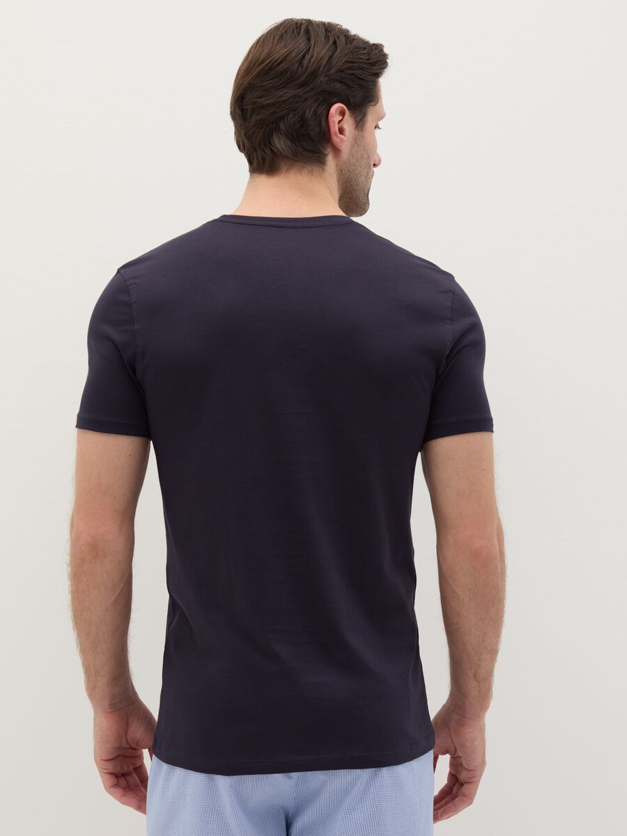 Two-pack Supima cotton undershirts with V neck_2