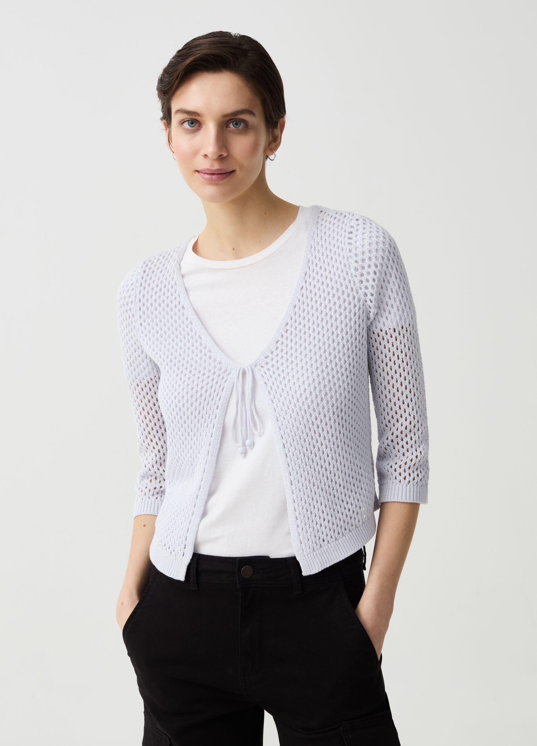 Cardigan traforato con laccetto